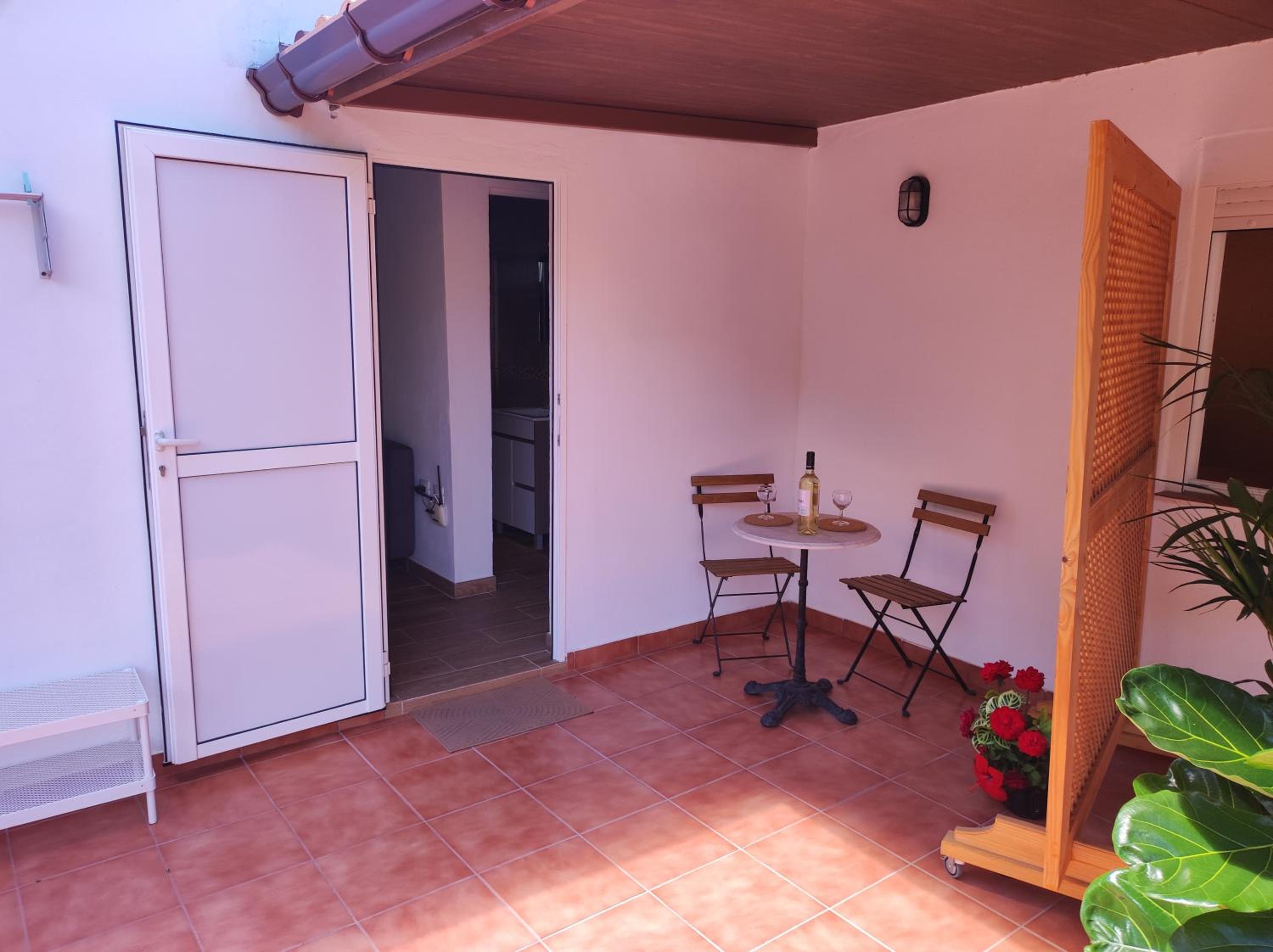 CASA DONELA
