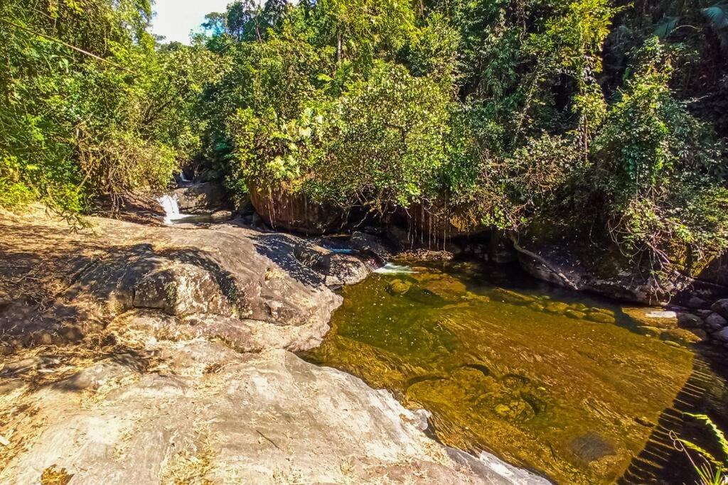 Refúgio na Serrinha do Alambari - Penedo -RJ