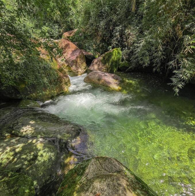 Refúgio na Serrinha do Alambari - Penedo -RJ