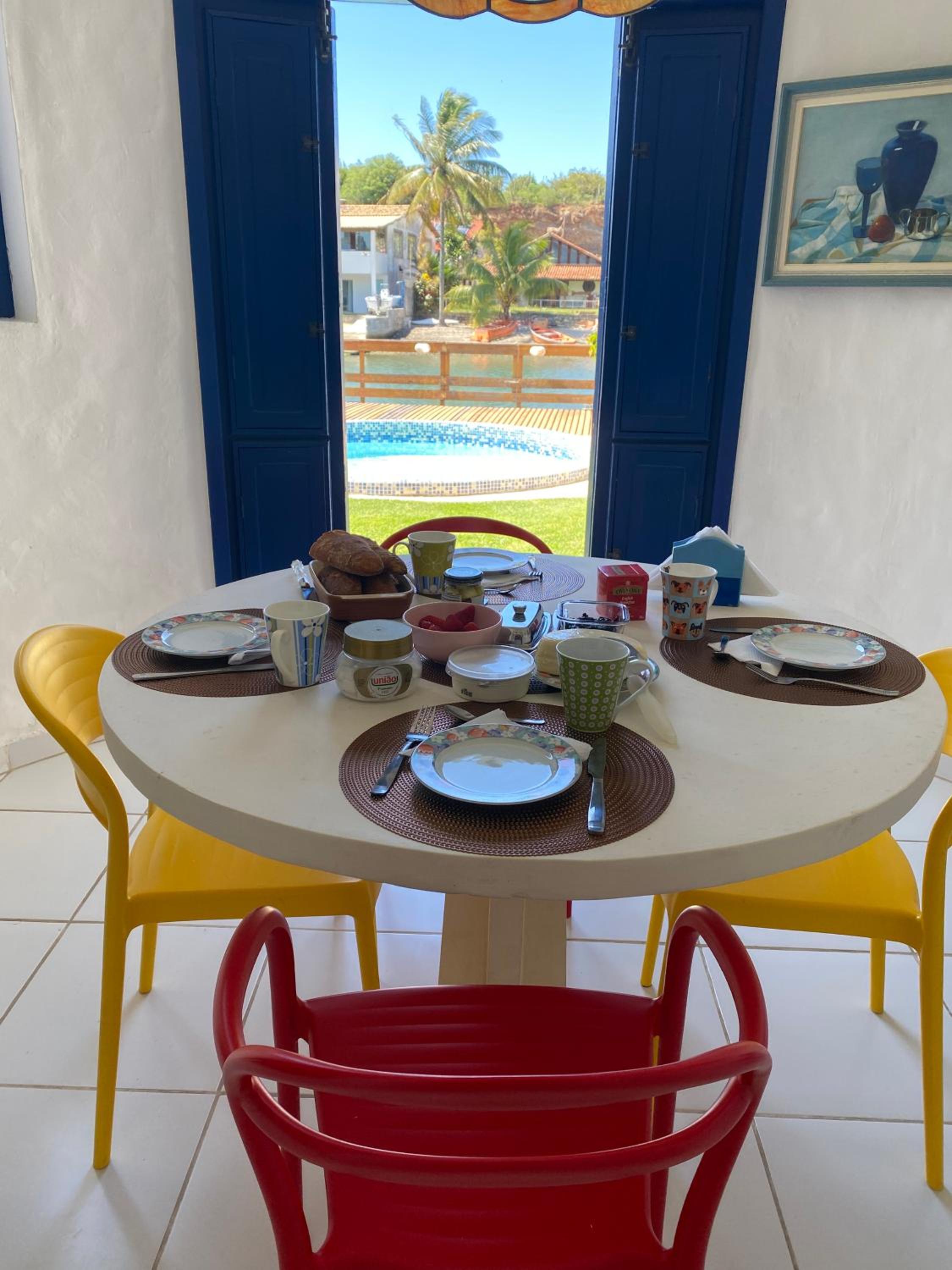 CASA DE REVISTA em Cabo Frio