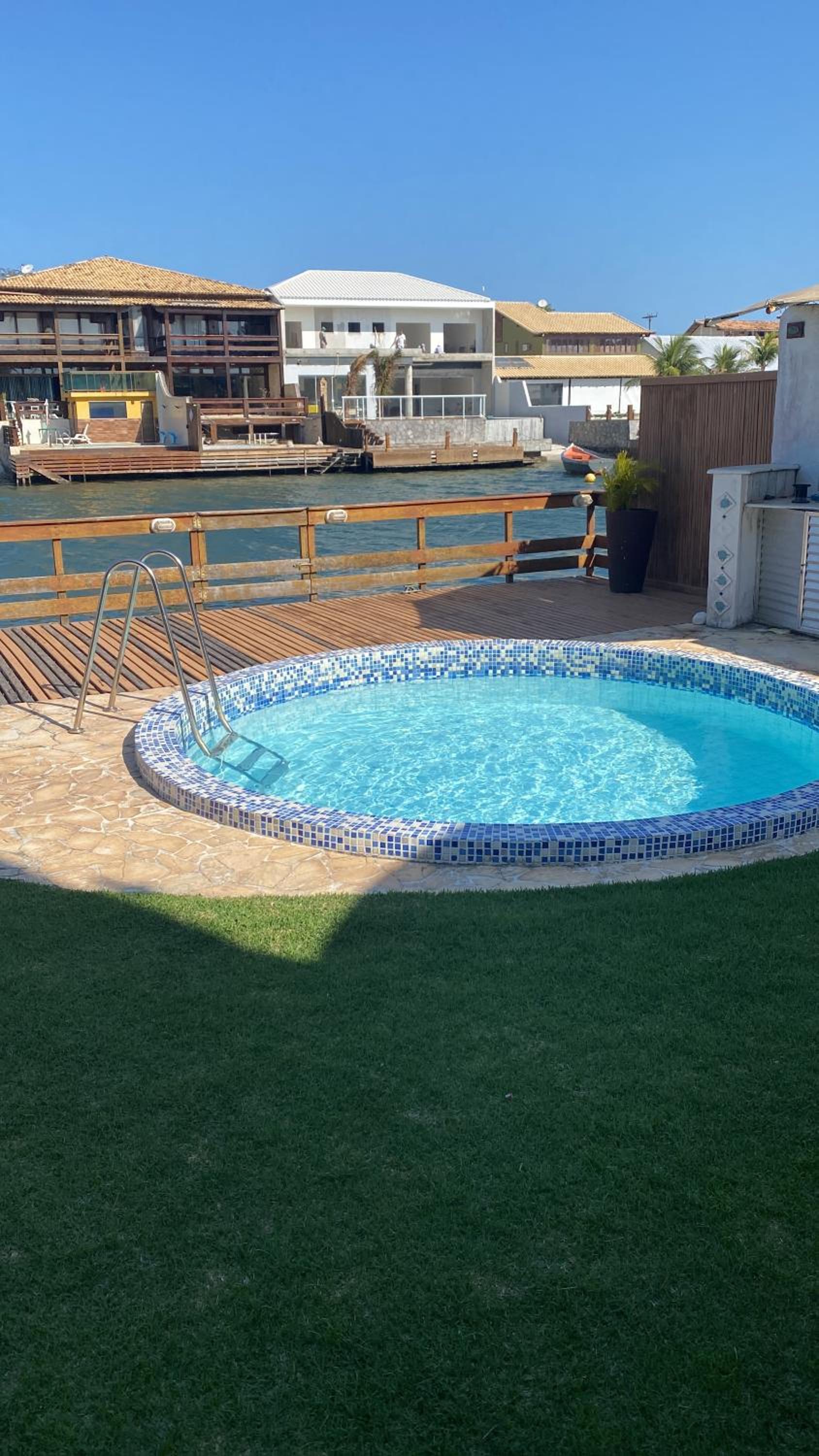 CASA DE REVISTA em Cabo Frio