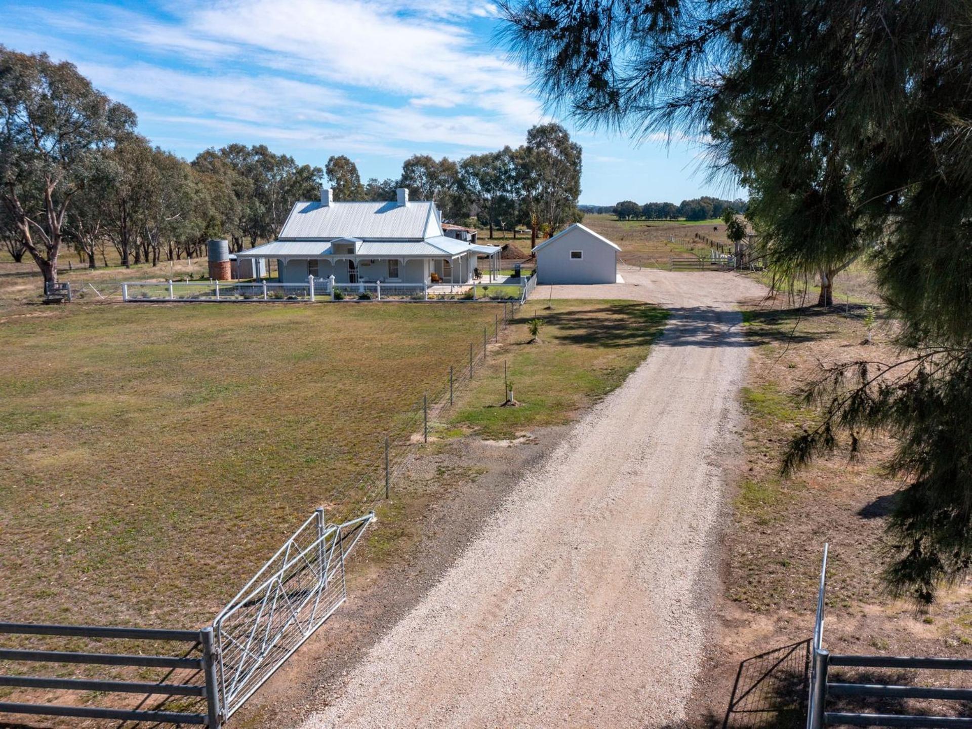 Hart Cottage Farm Stay in Indigo Valley