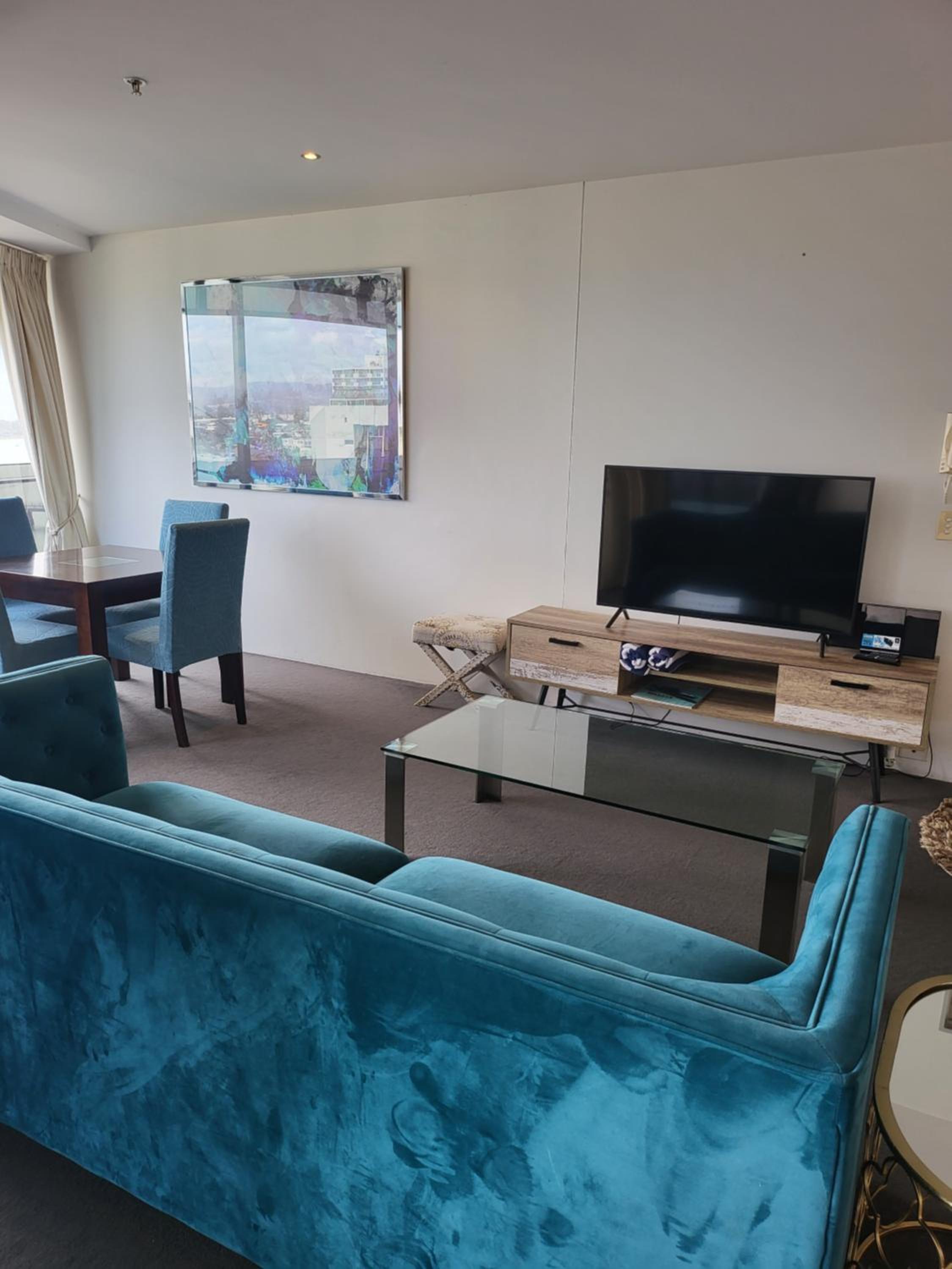 Circle on Cavill - Hosted by Coastal Letting Co.