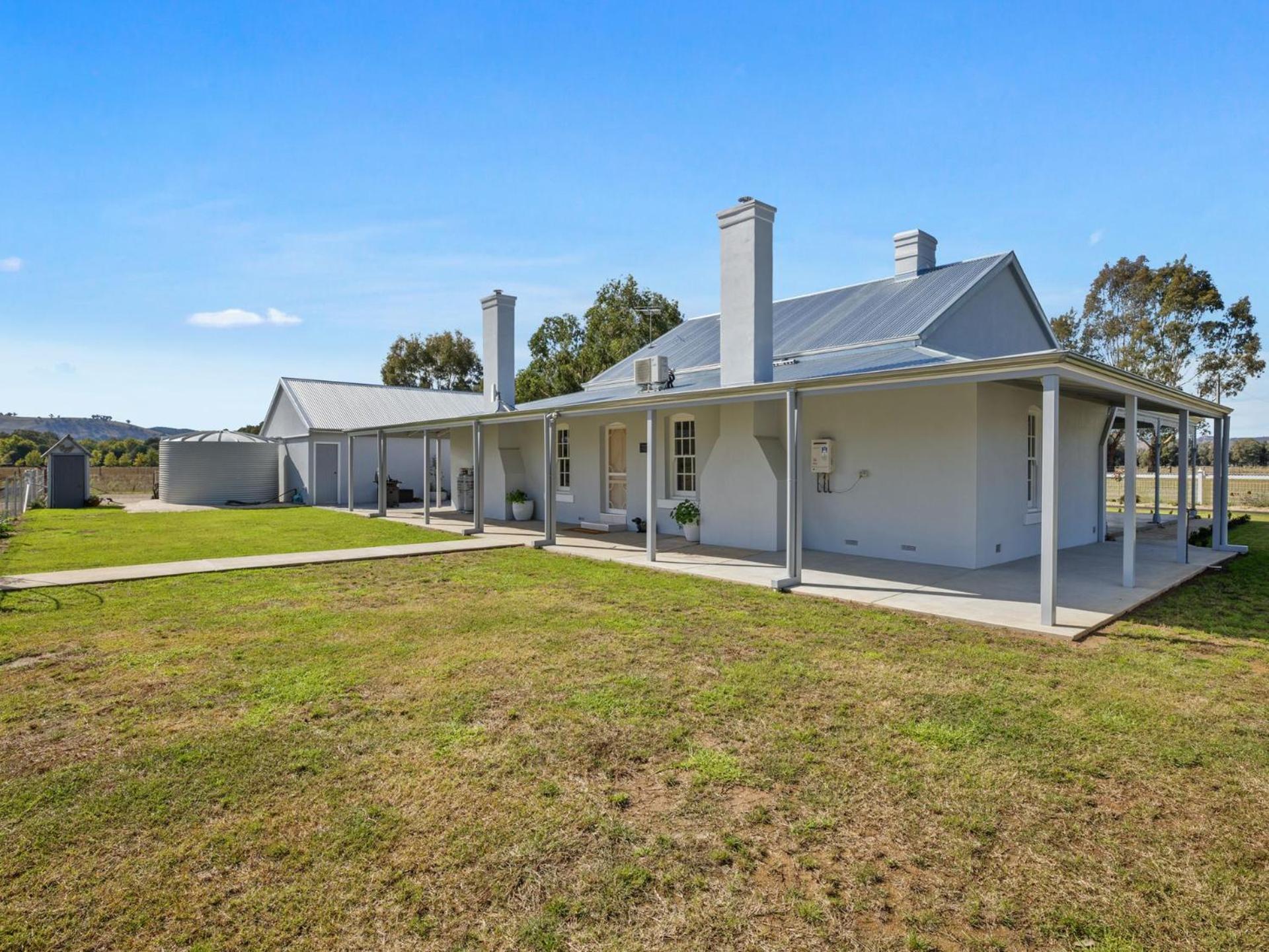 Hart Cottage Farm Stay in Indigo Valley