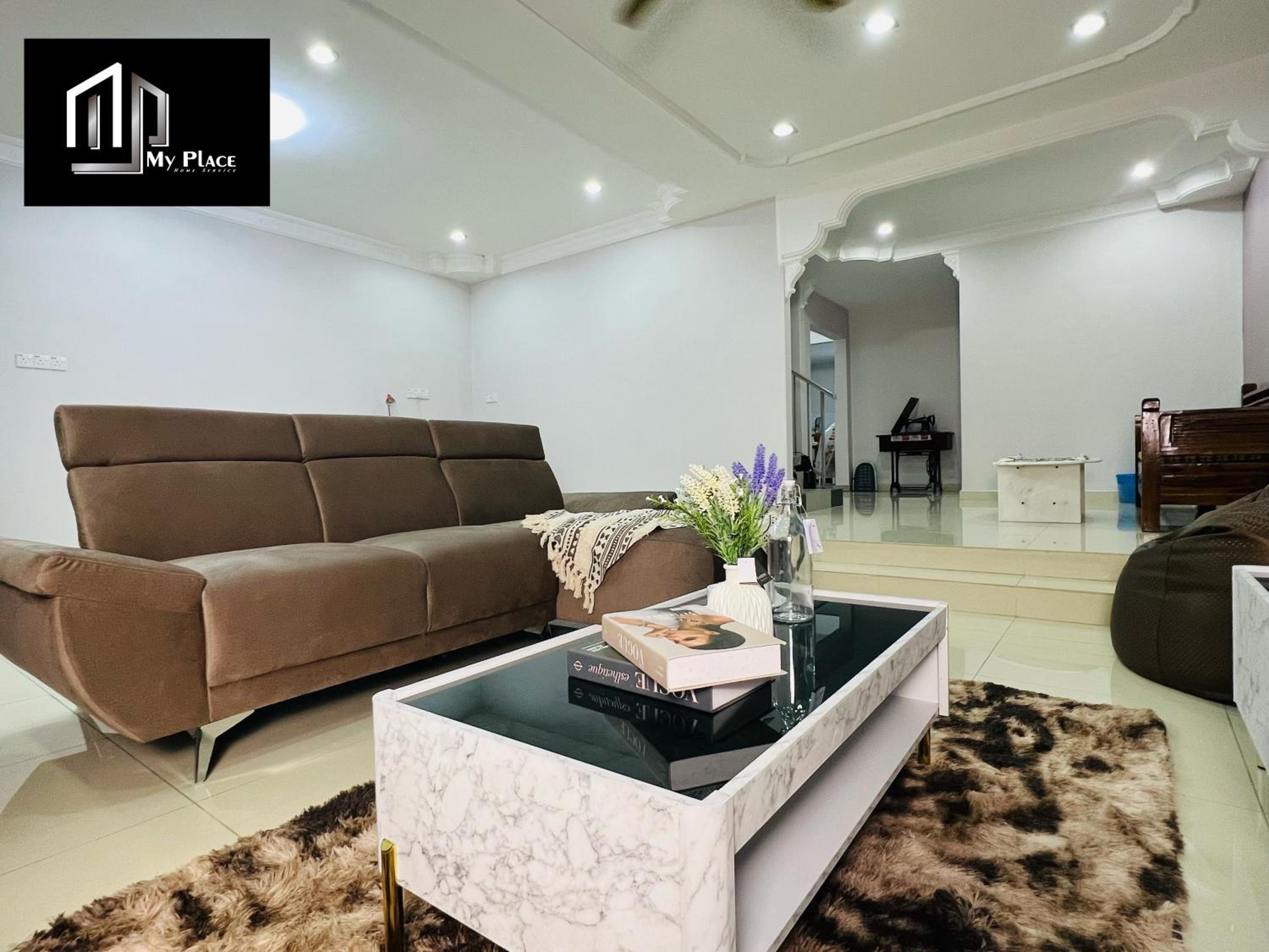2 Storey 5BR 16pax Semabok Taman Cheng Ho, 3 by Myplace photo 2