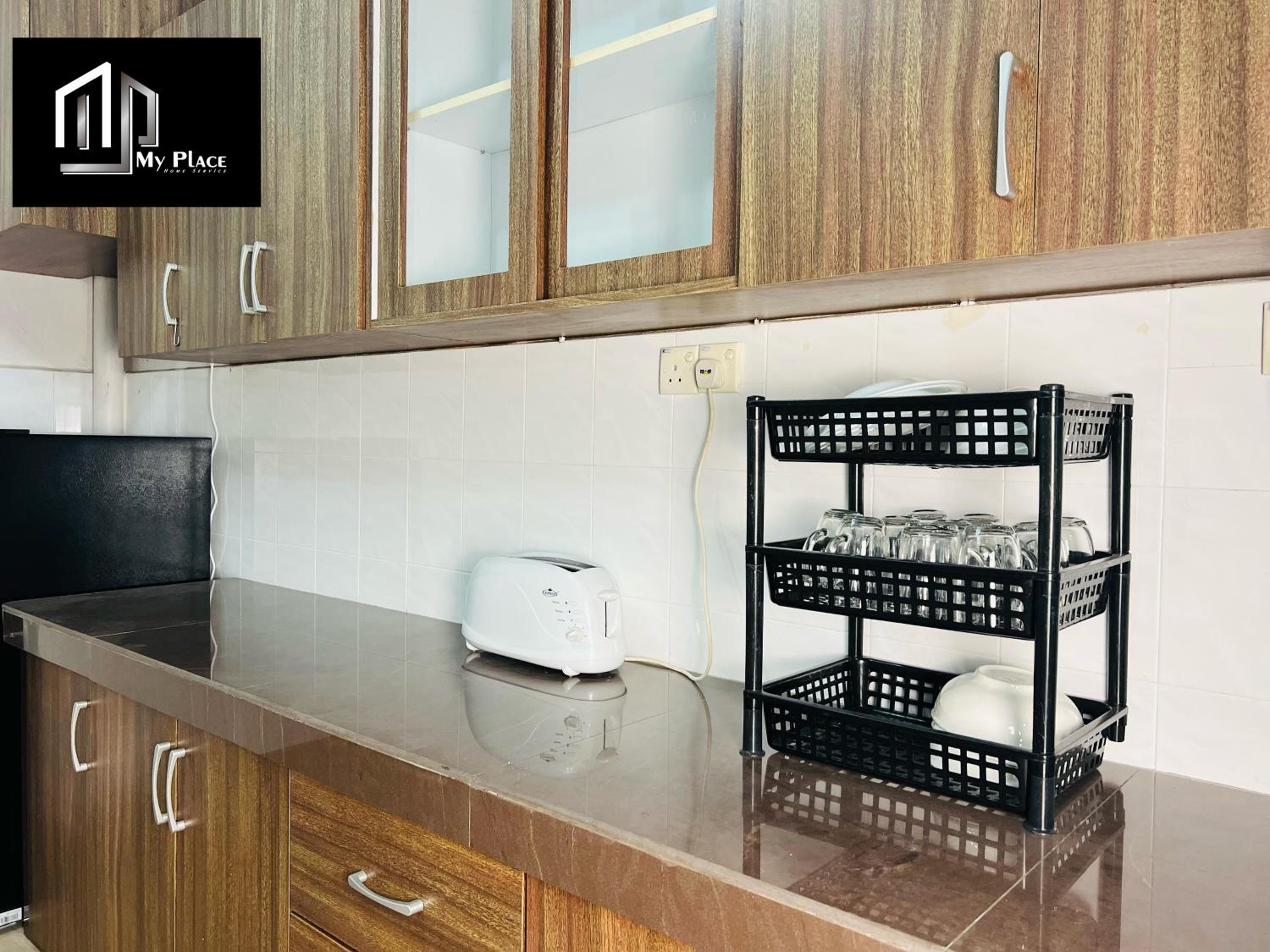 2 Storey 5BR 16pax Semabok Taman Cheng Ho, 3 by Myplace
