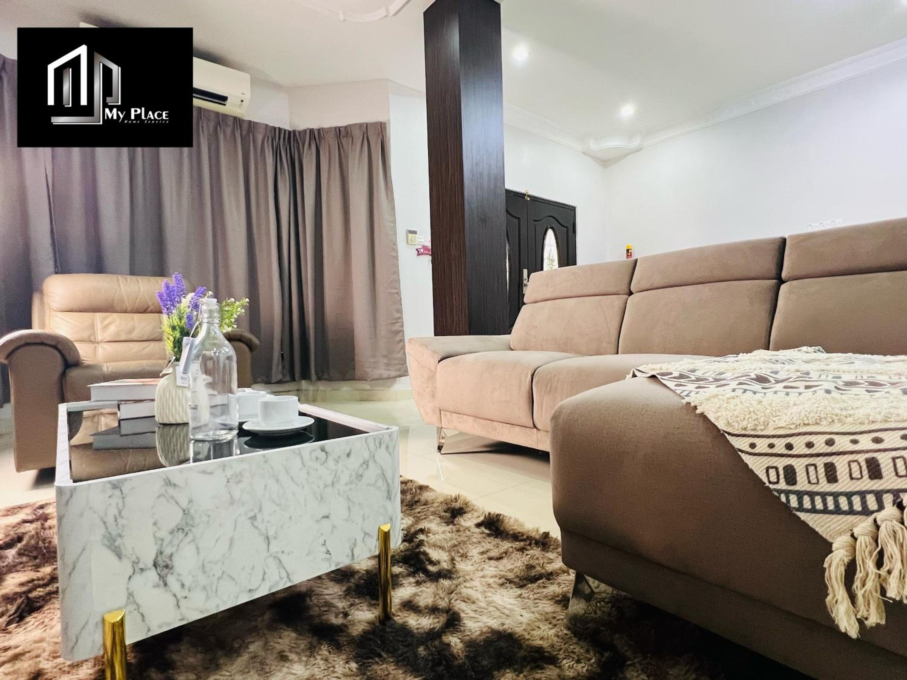 2 Storey 5BR 16pax Semabok Taman Cheng Ho, 3 by Myplace photo 4