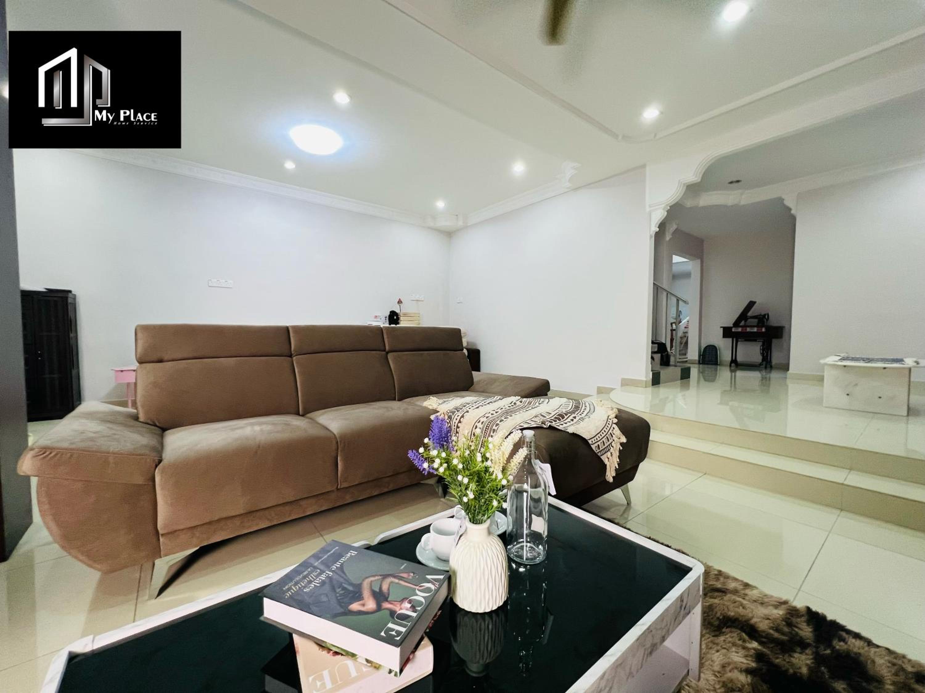 2 Storey 5BR 16pax Semabok Taman Cheng Ho, 3 by Myplace photo 6