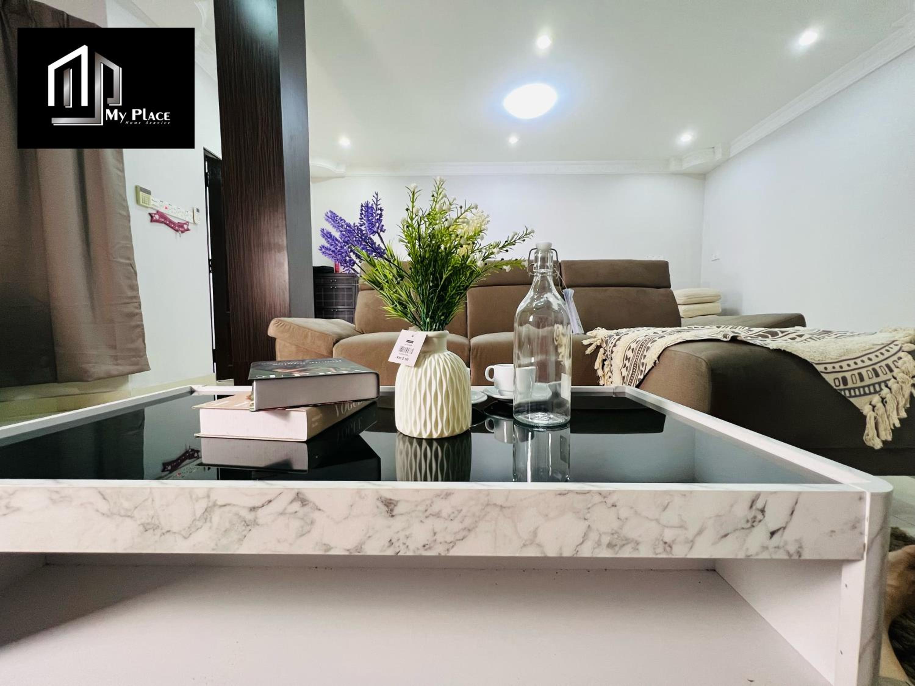2 Storey 5BR 16pax Semabok Taman Cheng Ho, 3 by Myplace photo 5