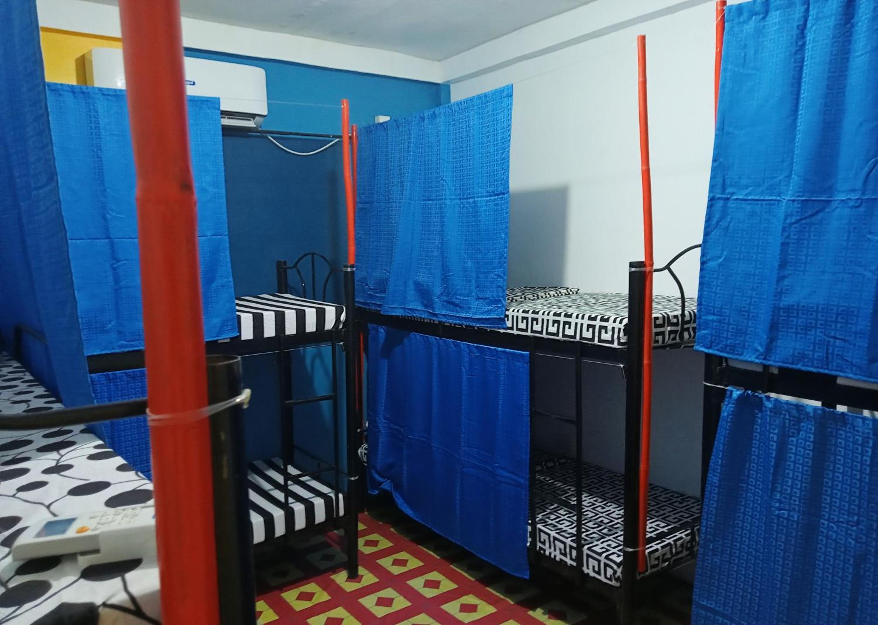 Footprints Hostel