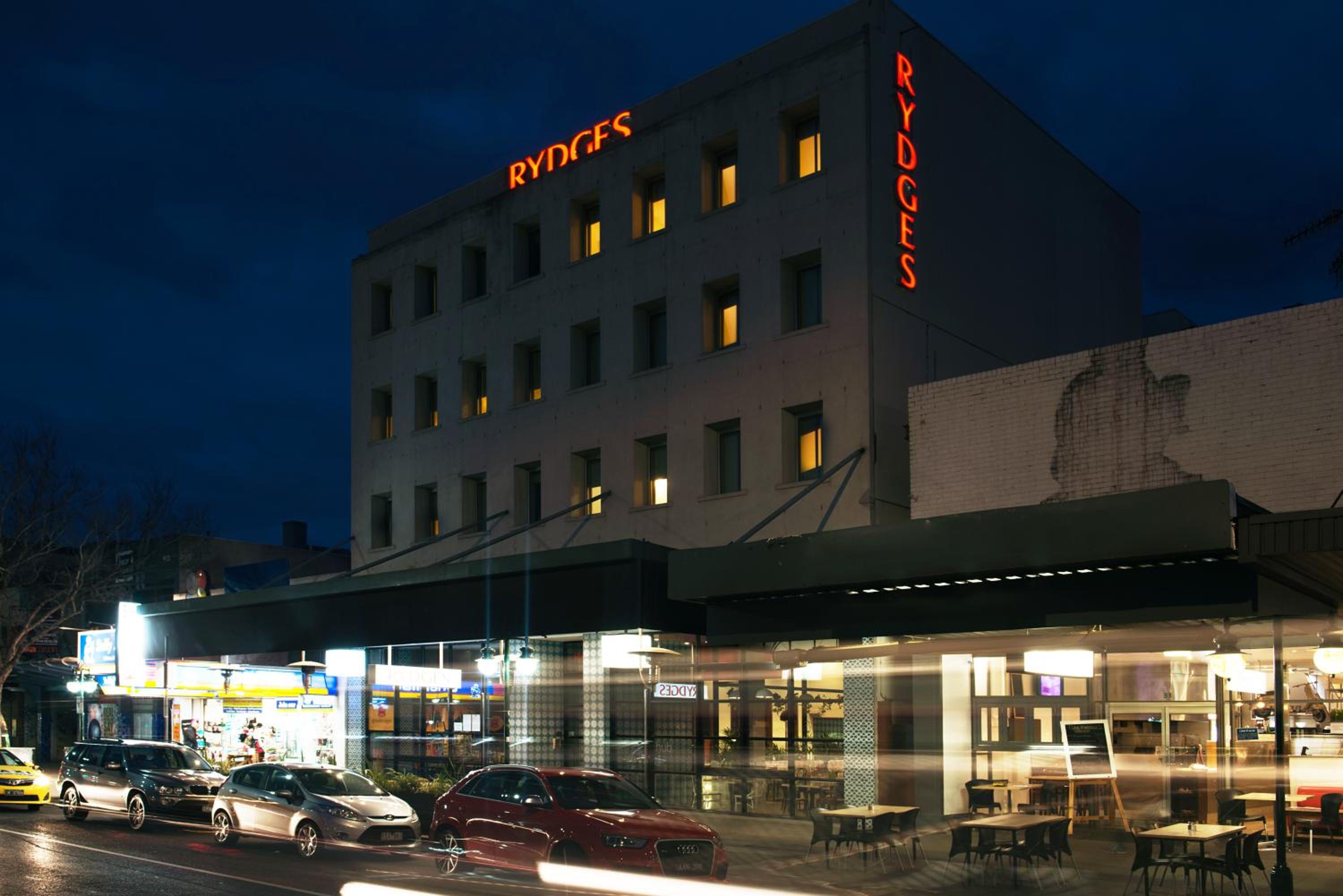 Hotel Saint Kilda Beach Hotel - formerly Rydges St Kilda - Image 1