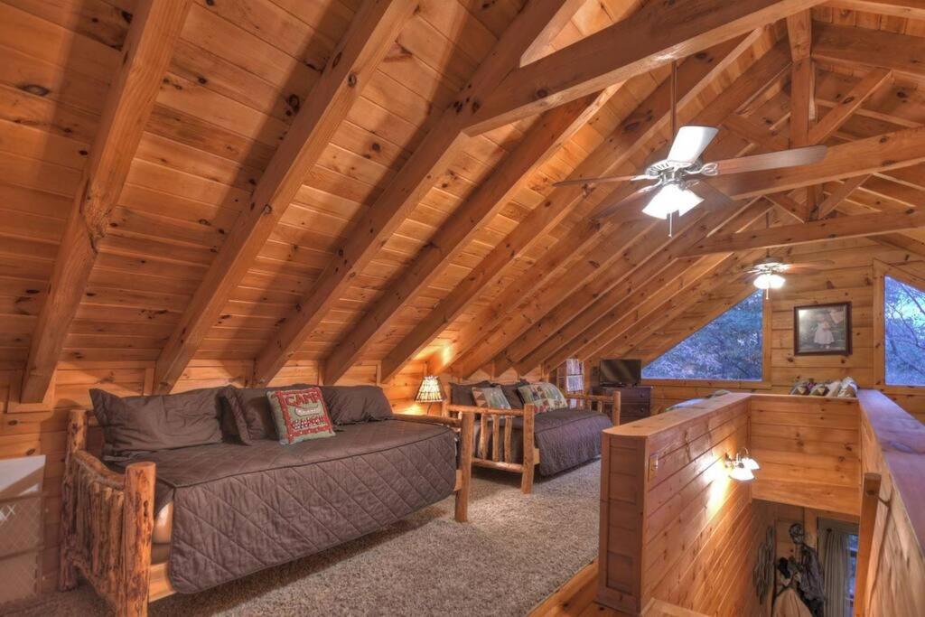 Troutmanor South