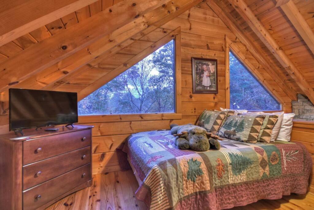 Troutmanor South