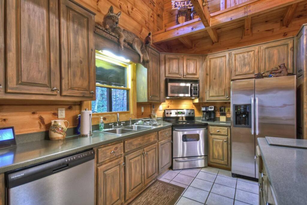 Troutmanor South