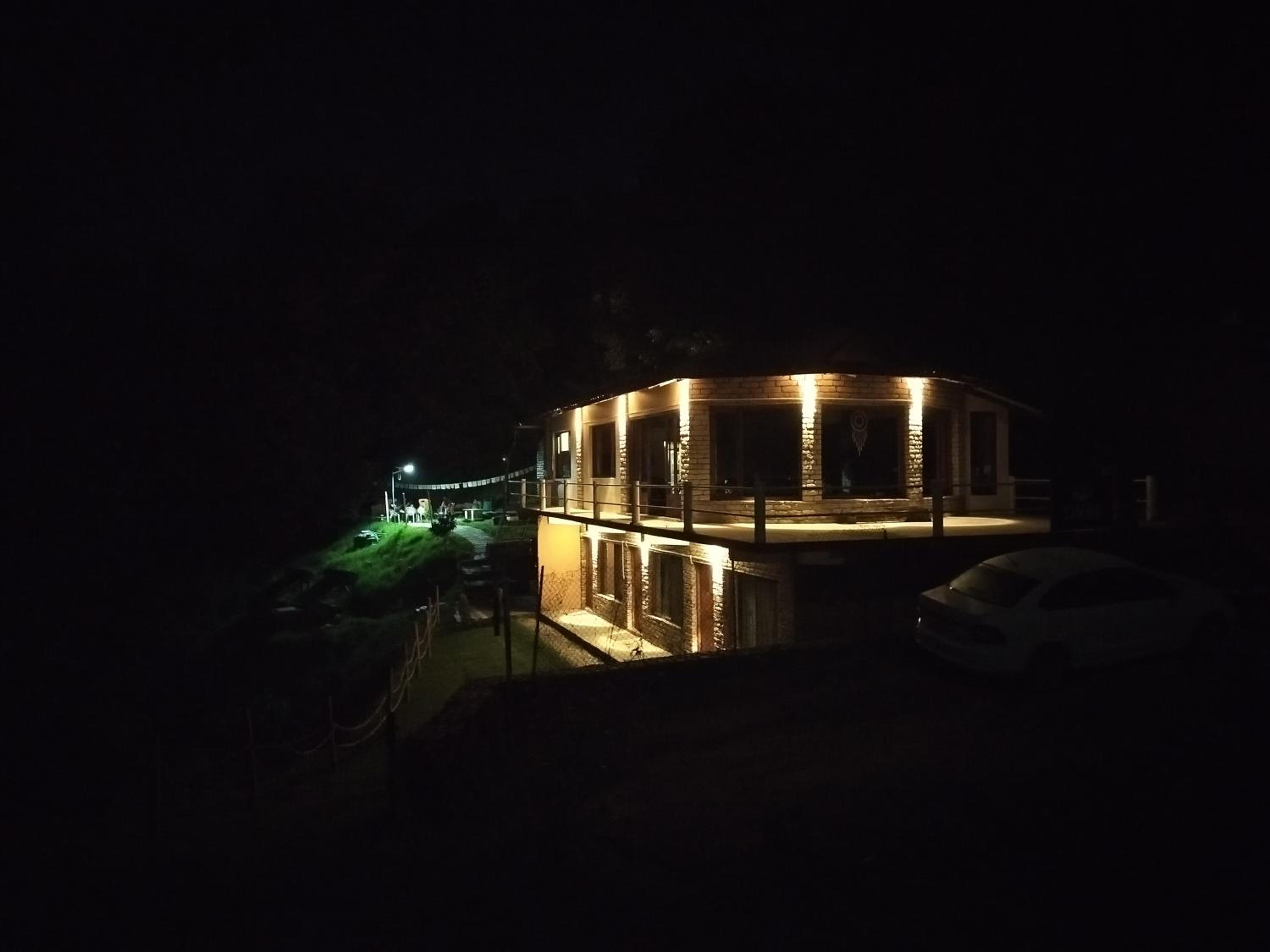 Photo 42