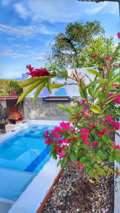 Linda Casa Campestre a 2 horas desde Bogotá