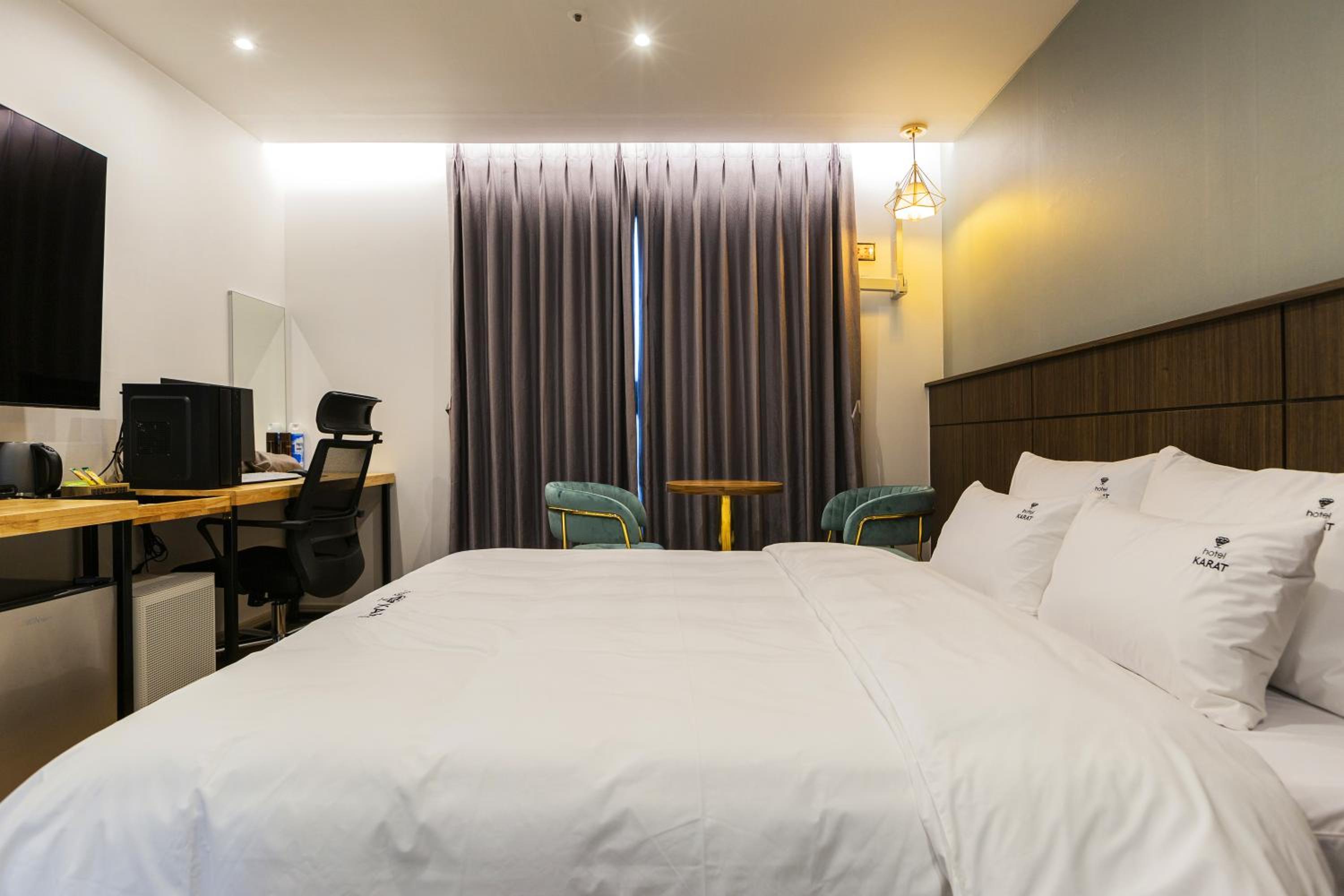 Choeup Karat Hotel