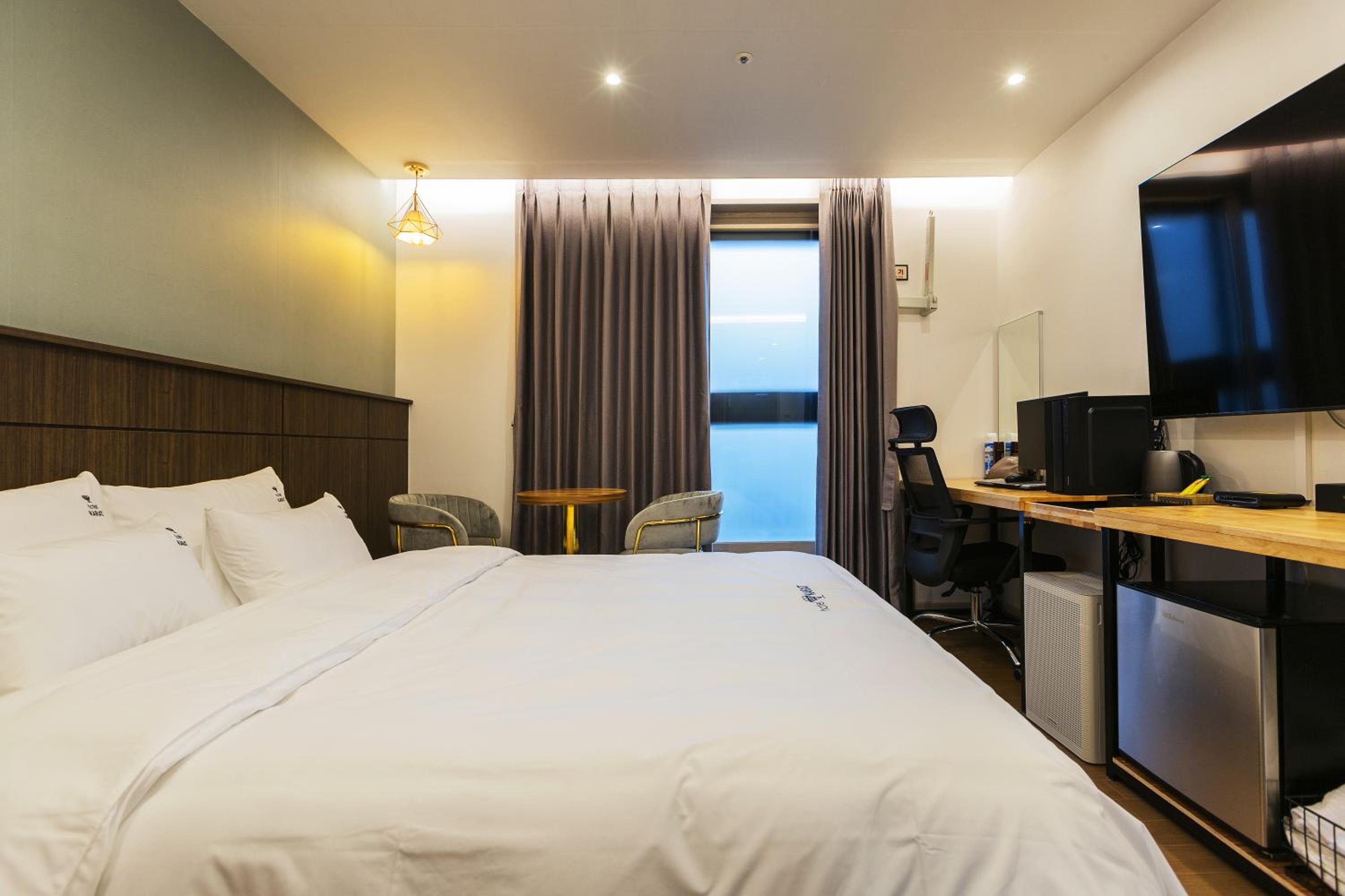 Choeup Karat Hotel