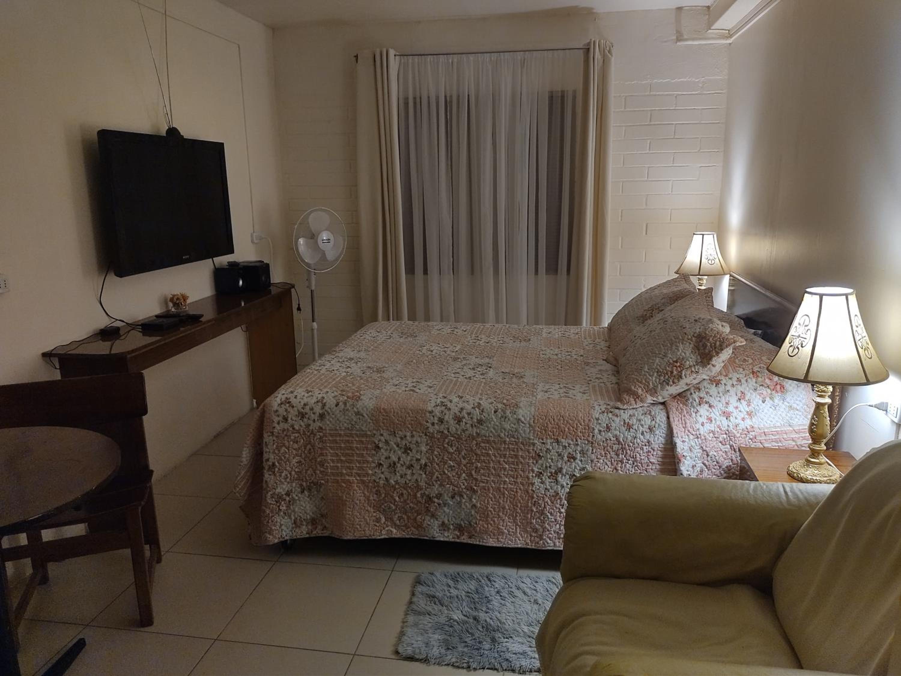 Hostal Renca, Casa Hotel