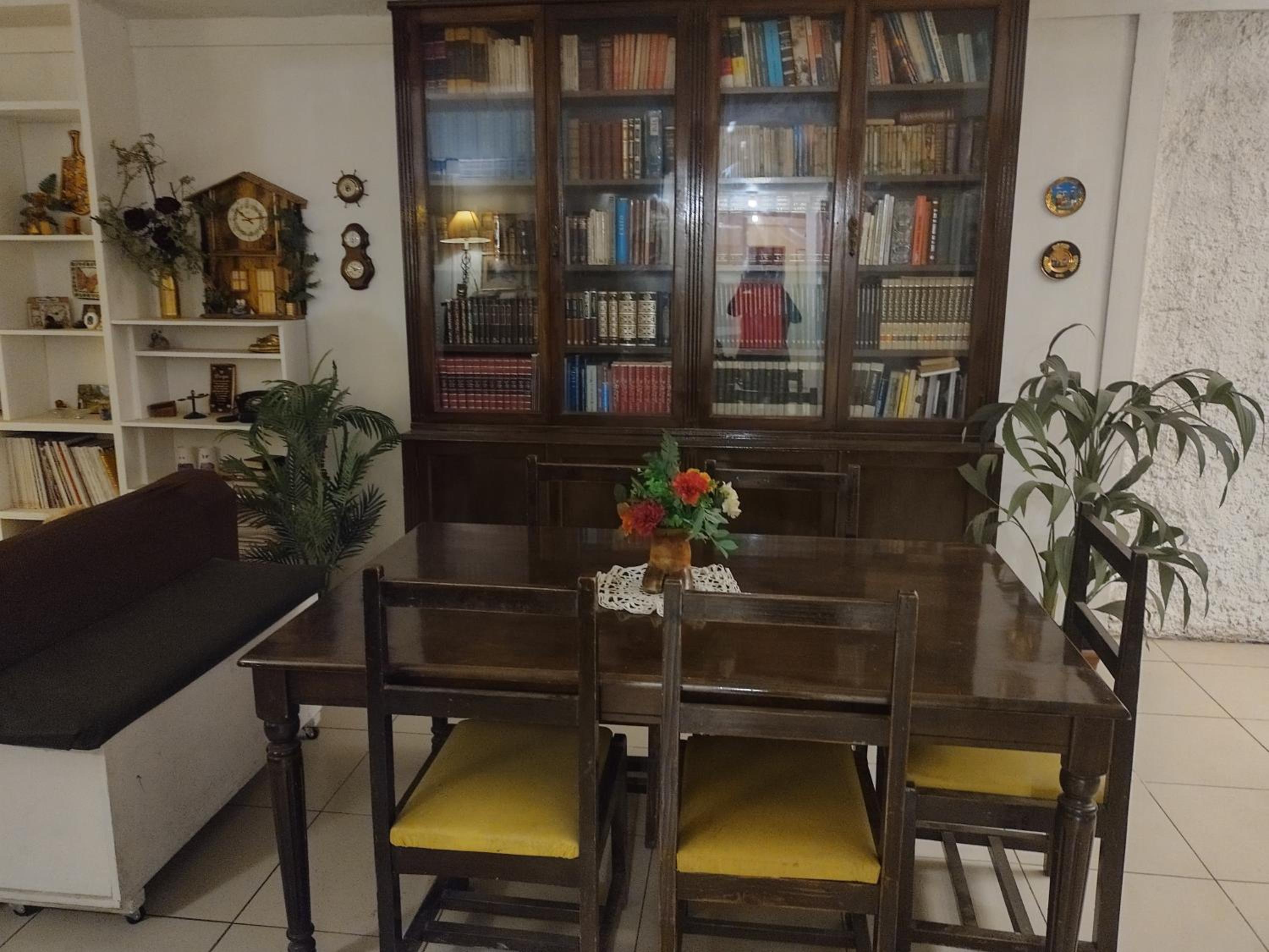 Hostal Renca, Casa Hotel