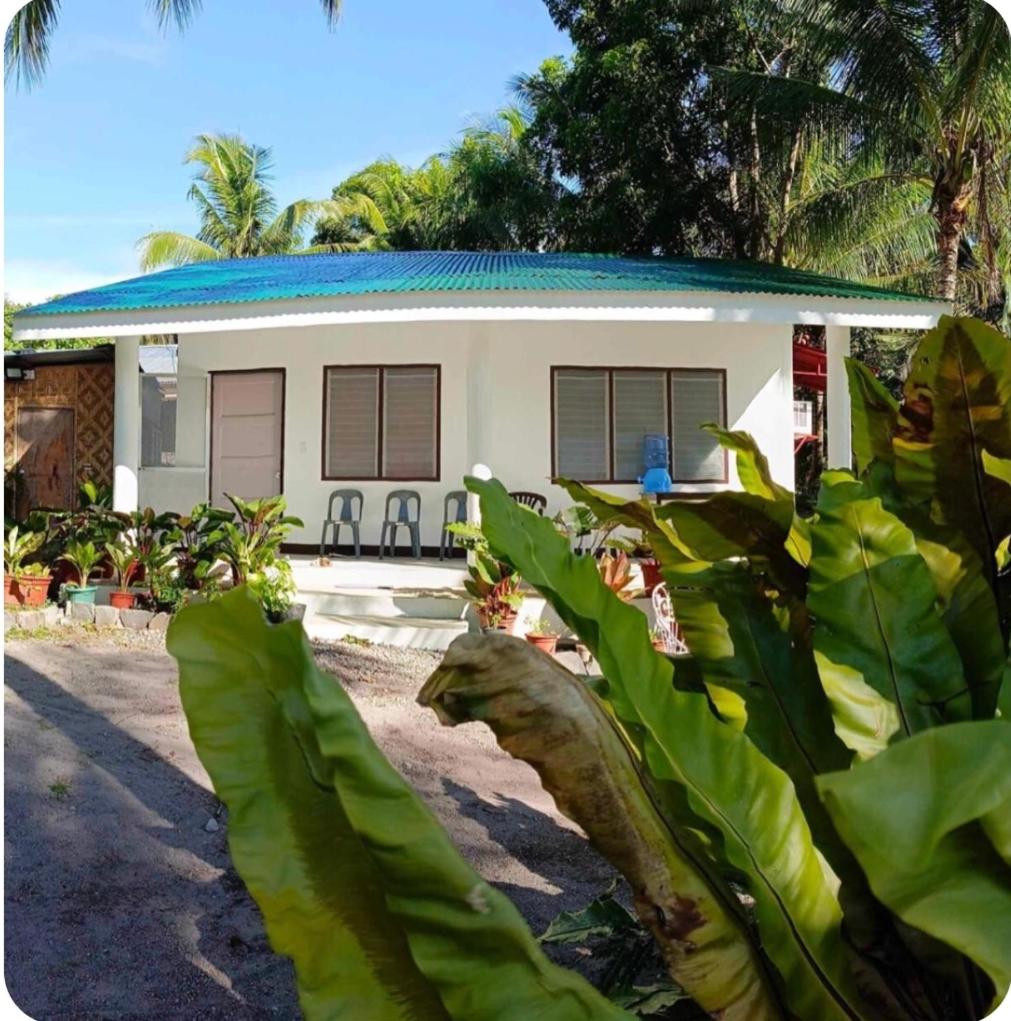 S&Rs Cottages And Rentals view 4