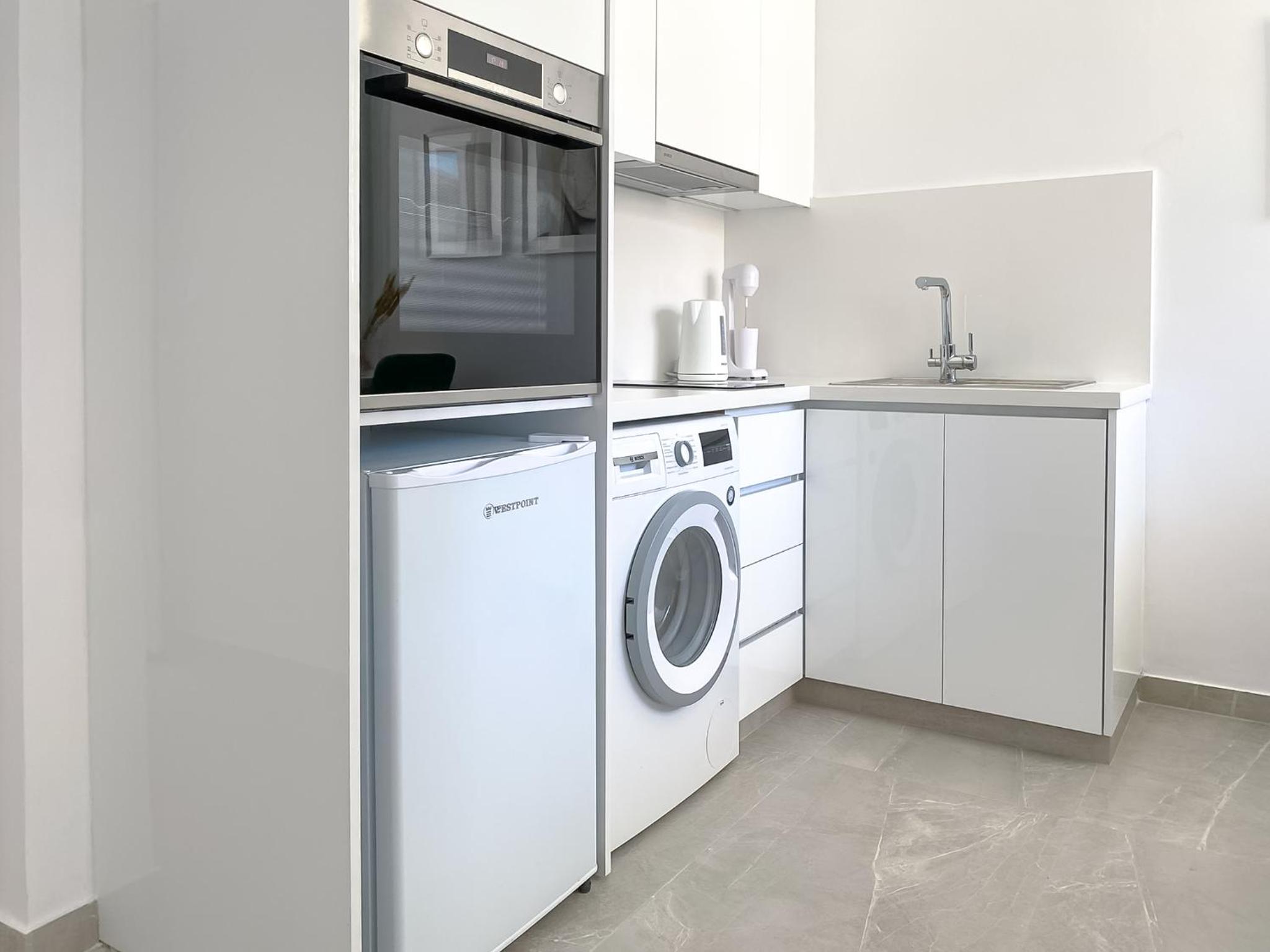 Limnaria 121 Luxury Ivy Flat