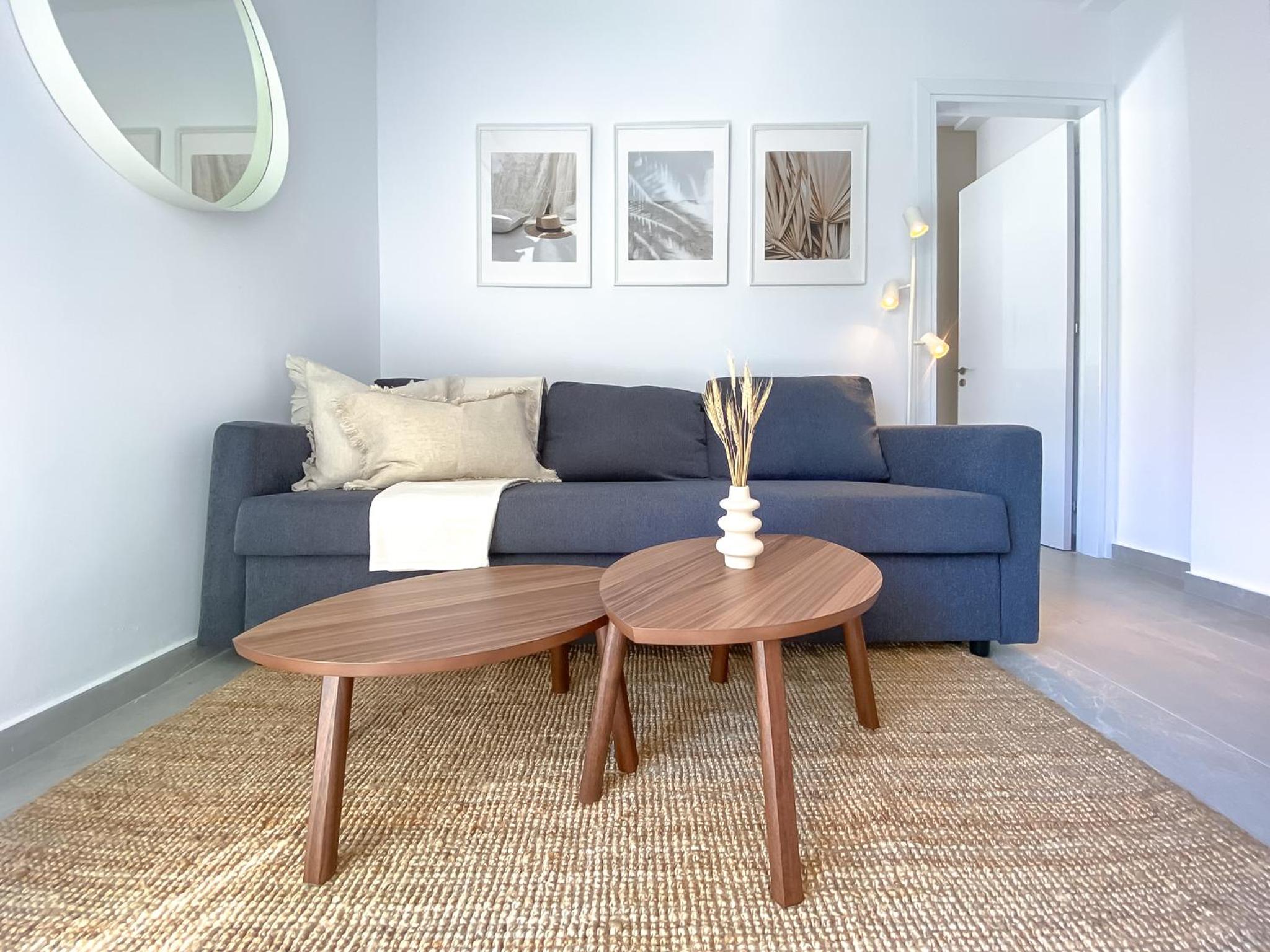 Limnaria 121 Luxury Ivy Flat
