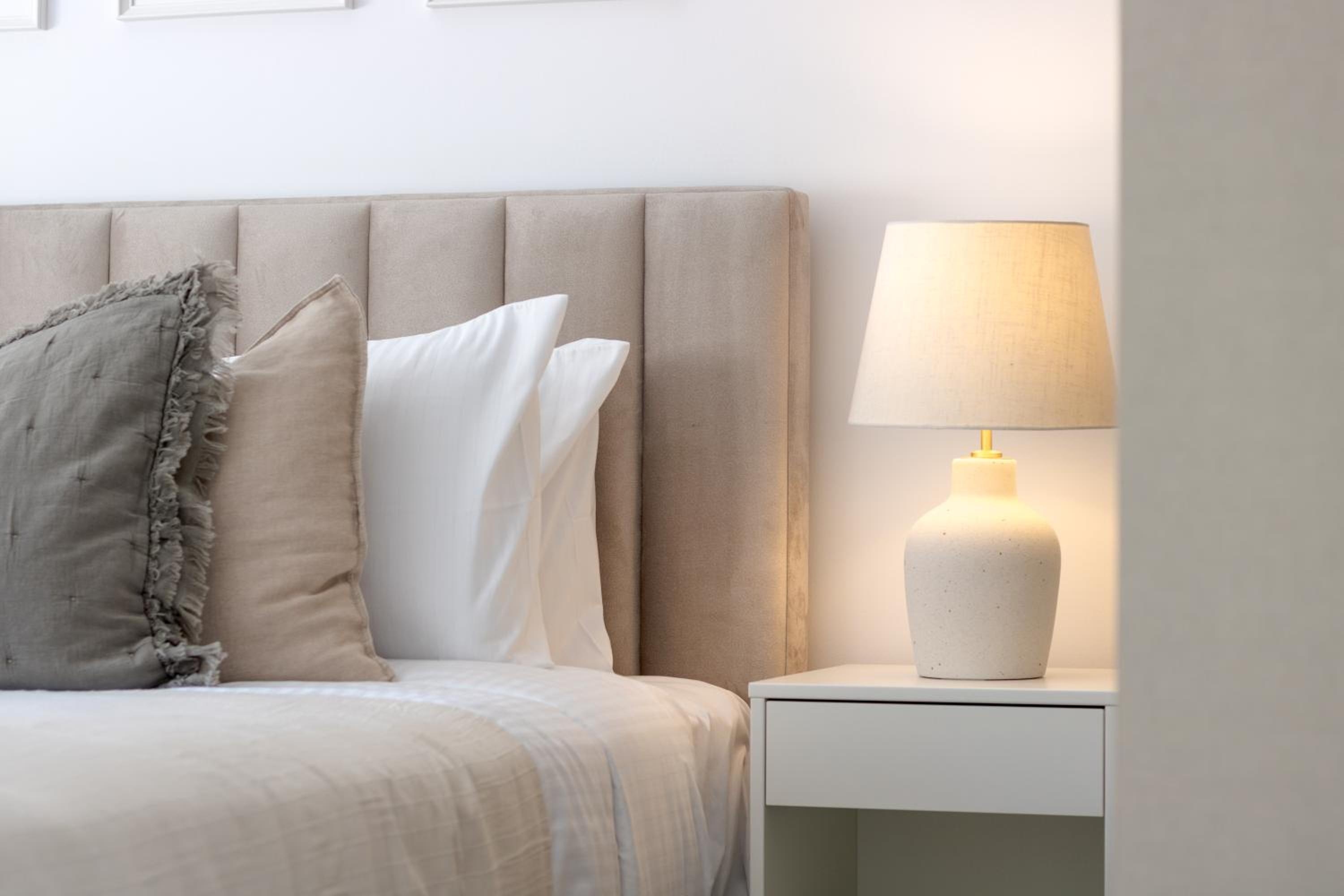 Limnaria 121 Luxury Ivy Flat