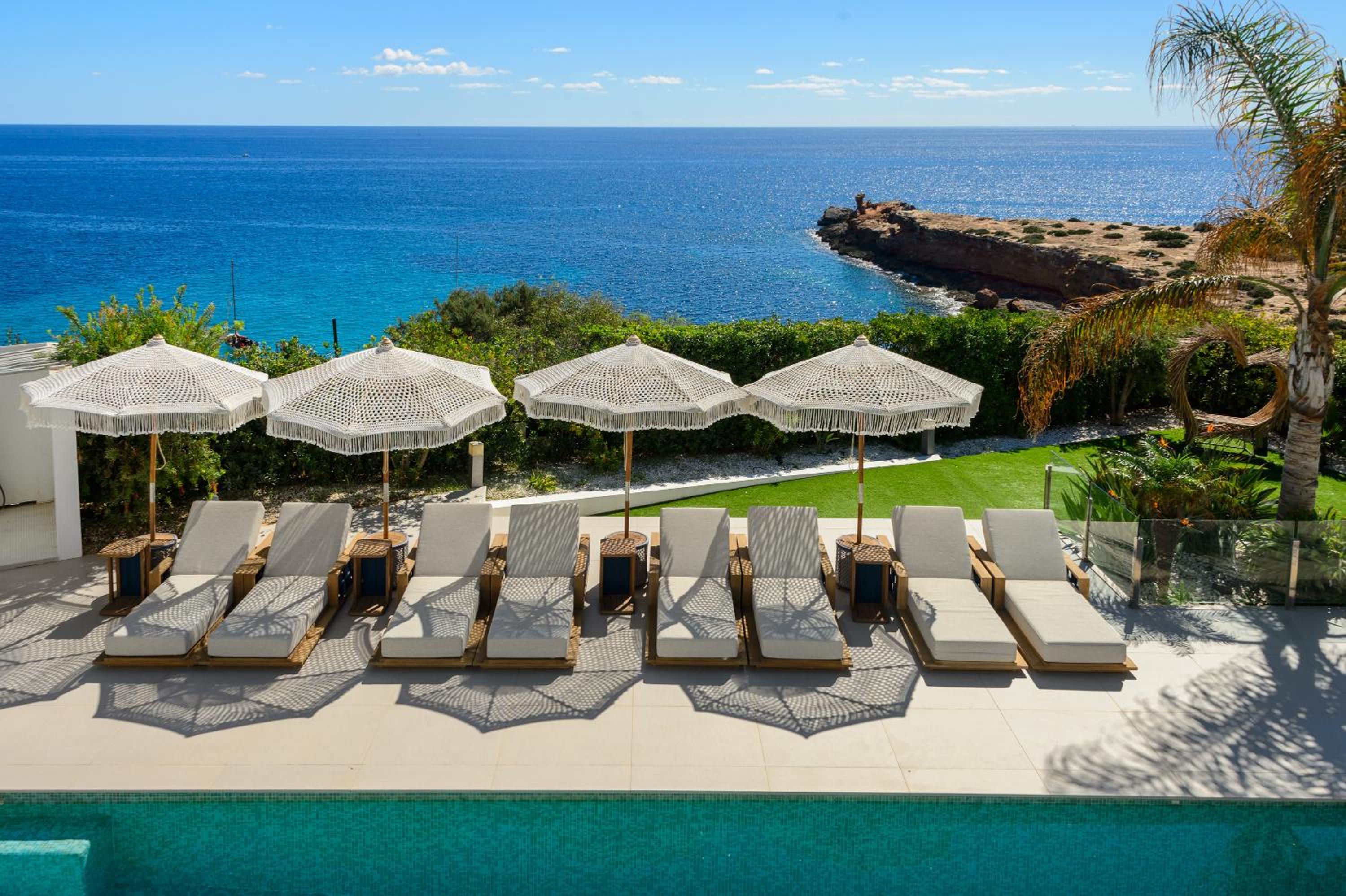 Villa Wave en Ibiza Town — recepcion & lobby