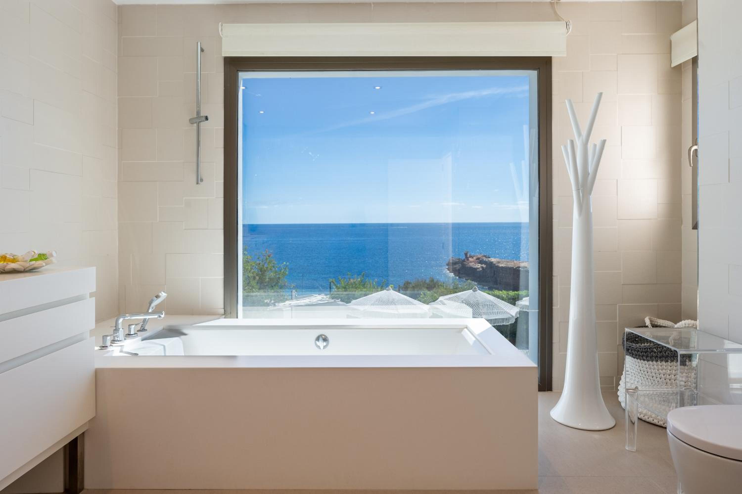 Villa Wave en Ibiza Town — bathroom