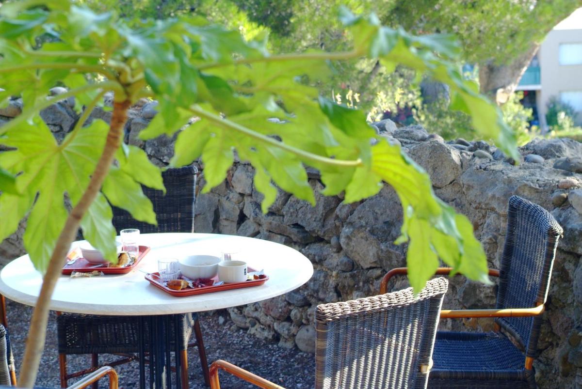 outdoor BBQ area