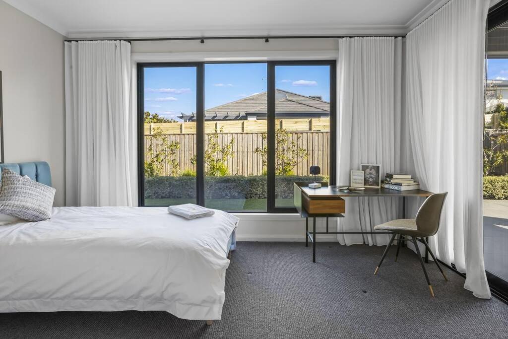 Werribee Gem Luxe Home Family Getaway 6Bed Netflix