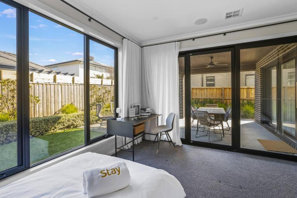 Werribee Gem Luxe Home Family Getaway 6Bed Netflix
