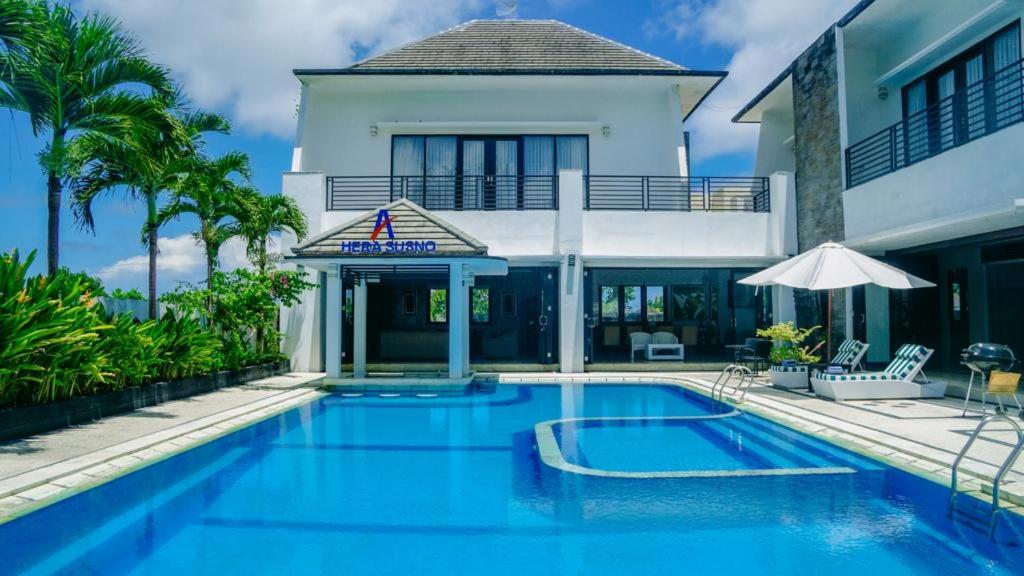 Aldeoz Villa Nusa Dua photo 4