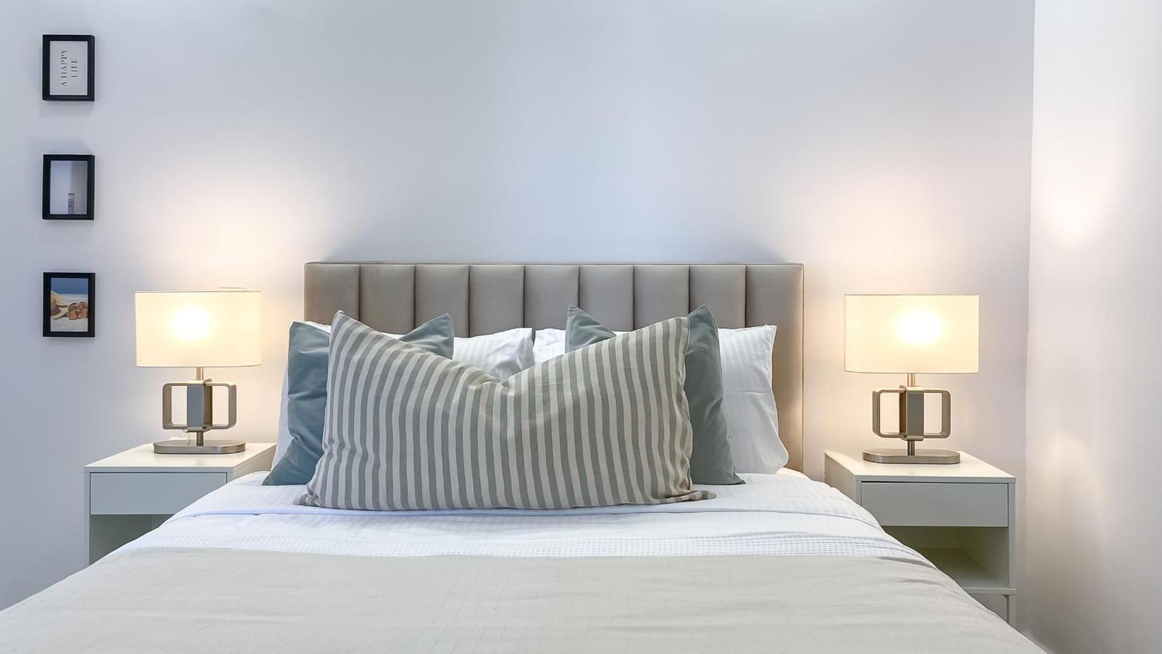 Phaedrus Living Limnaria Luxury Flat Vine 121