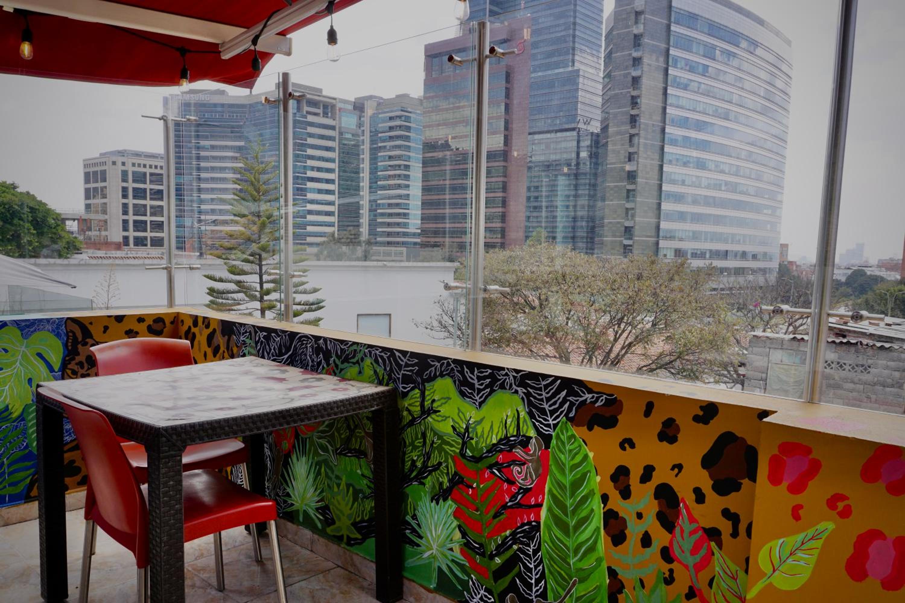 Usaquen Station Hostel - Property Image 73