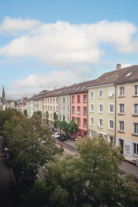 Spacious apartment next to Rhine