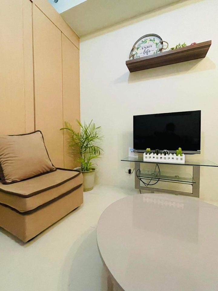 100% Taal view with Balcony view 2