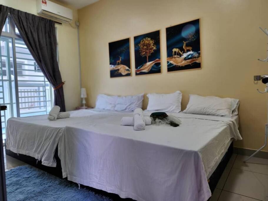Landed house and Airbnb photo 8