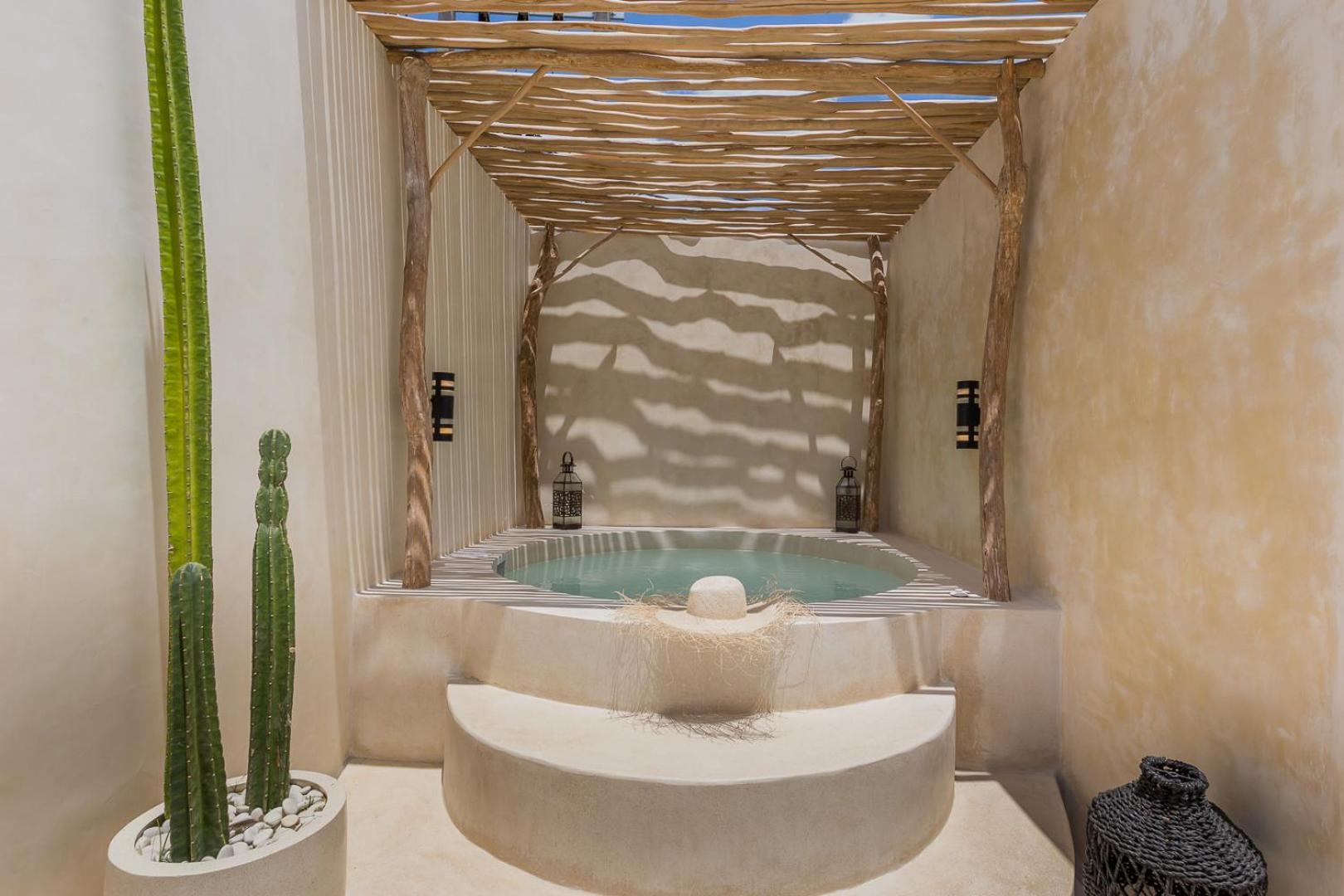 VILLA SALEYA with JACUZZI view 4