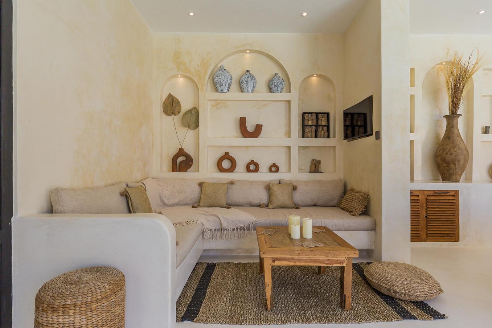 VILLA SALEYA with JACUZZI view 3