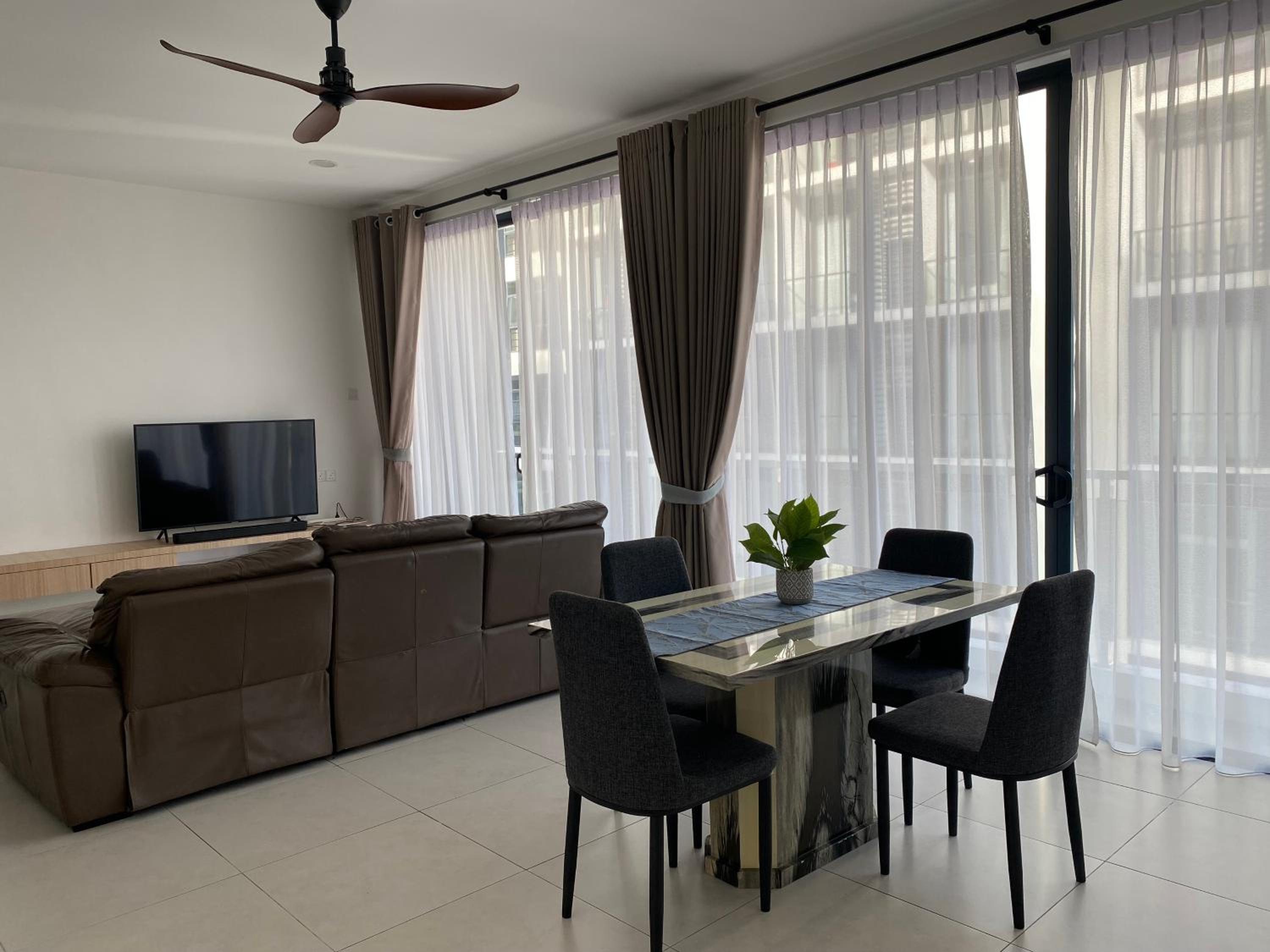 The Floorspace Galacity 3Bedroom Topfloor View photo 7