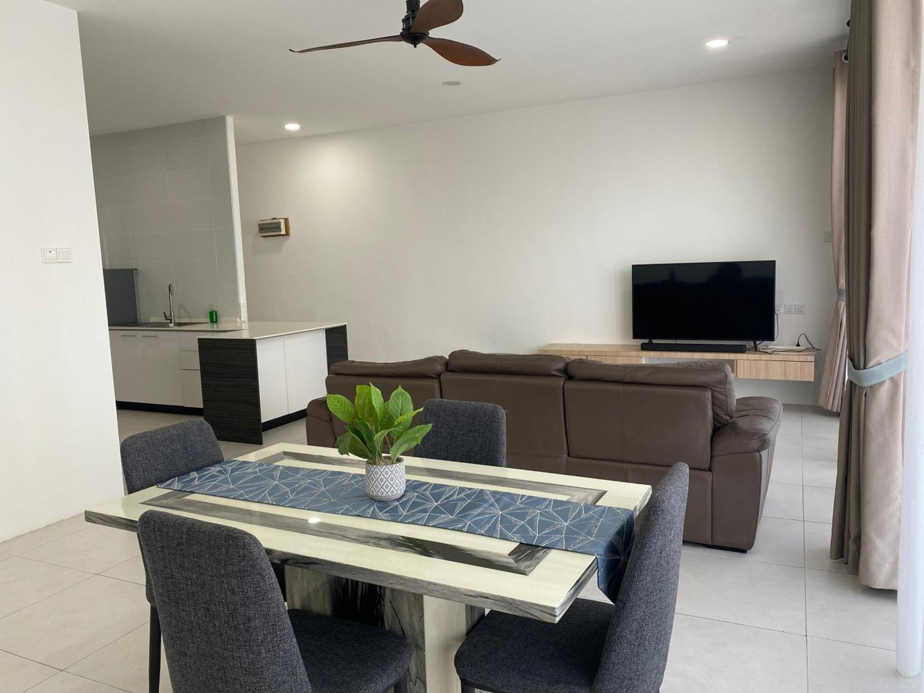 The Floorspace Galacity 3Bedroom Topfloor View photo 1
