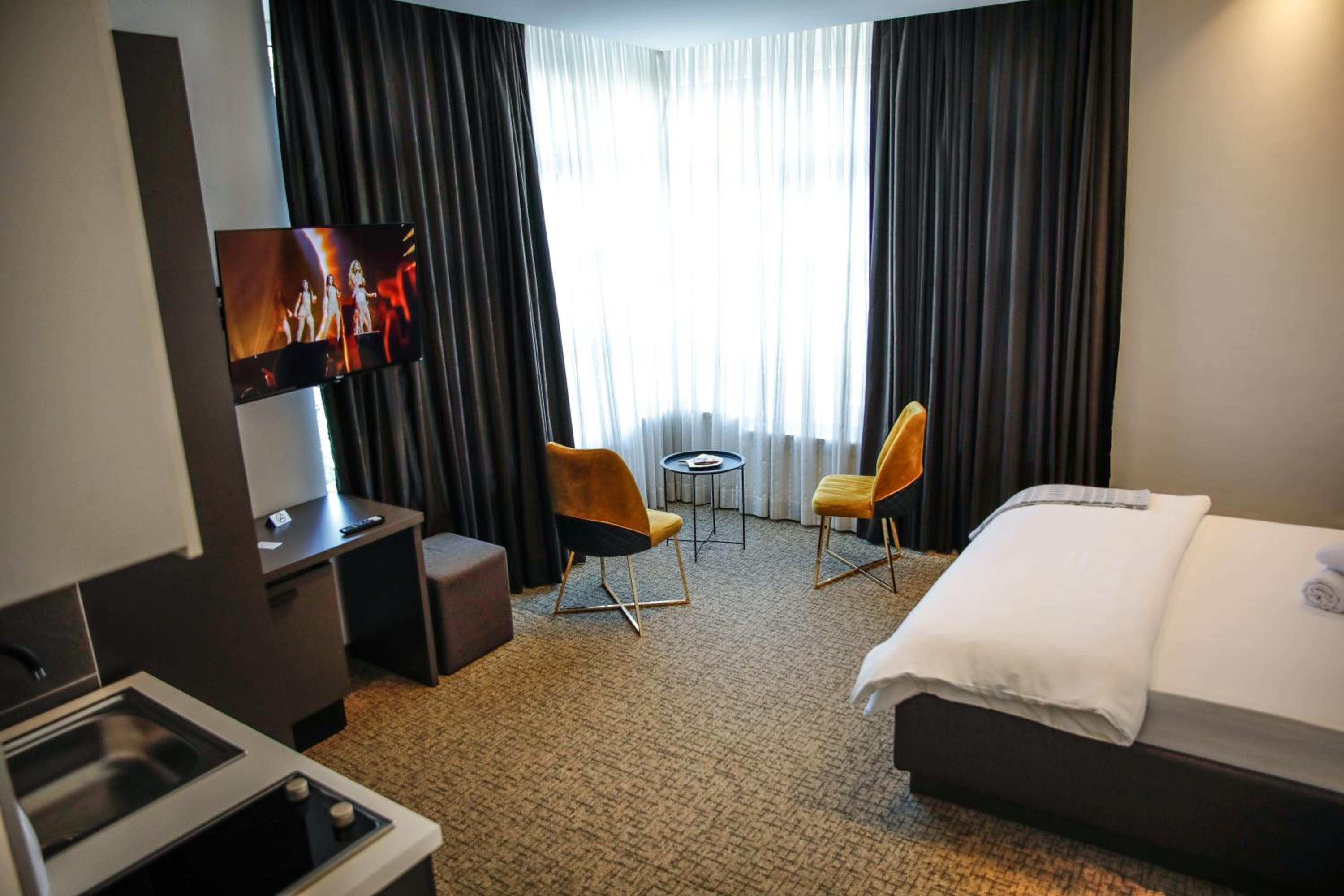 hotel room