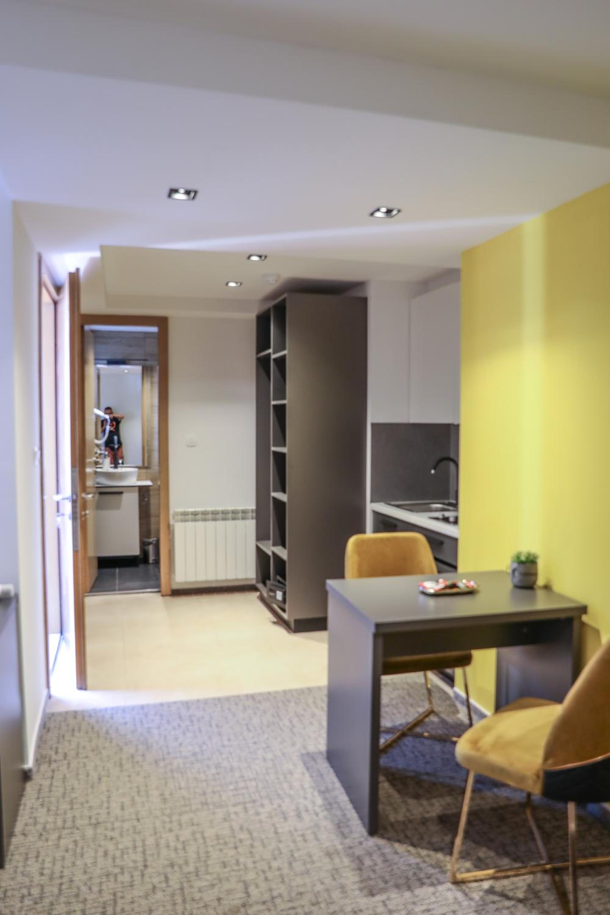 hotel room