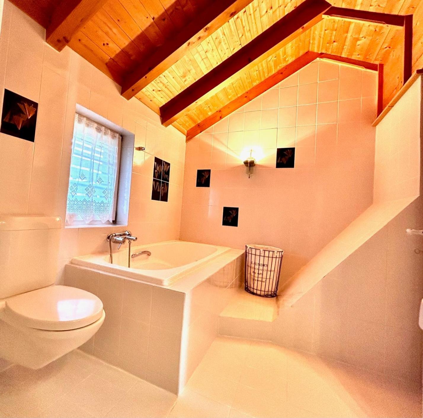 Wunderschöne Maisonette-Ferienwohnung in stattlichem Toggenburgerhaus
