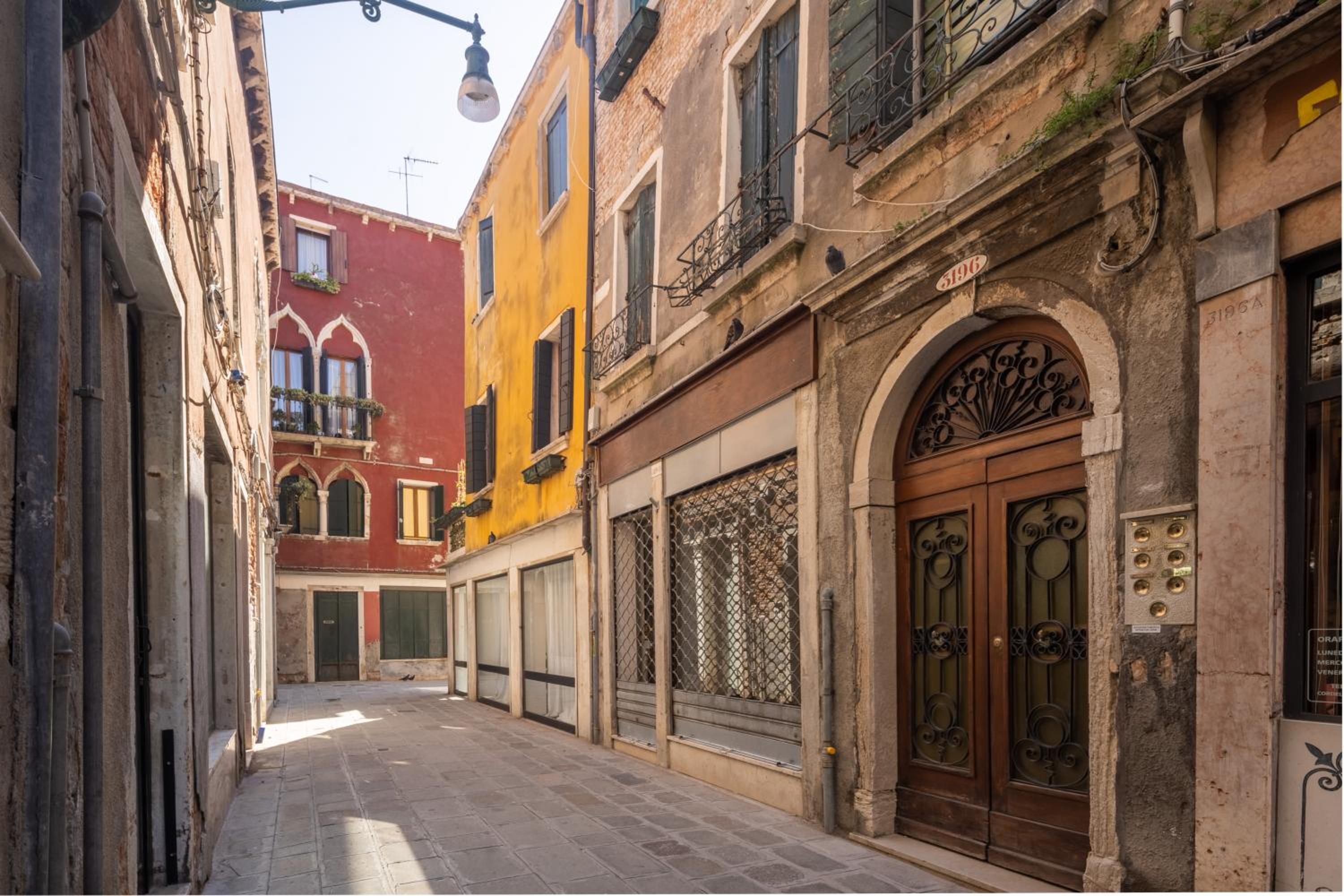 Castello Apartment with Garden R&R
