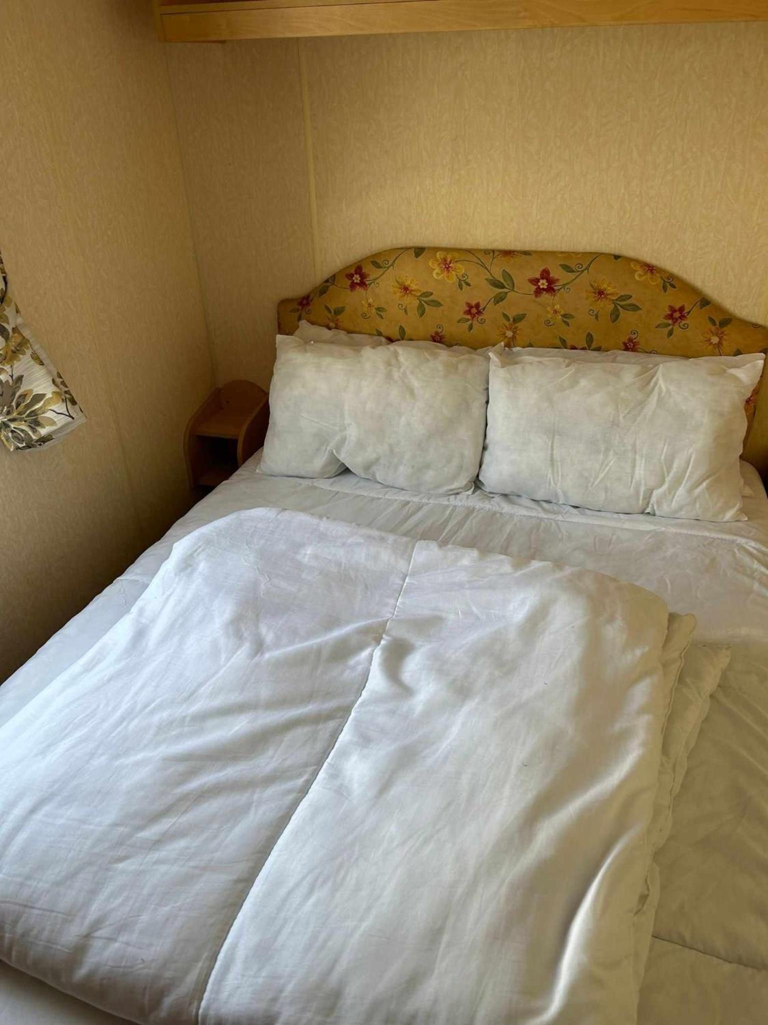 TP43 3 BED CARAVAN . GOLDEN PALM CHAPEL ST LEONARDS view 2
