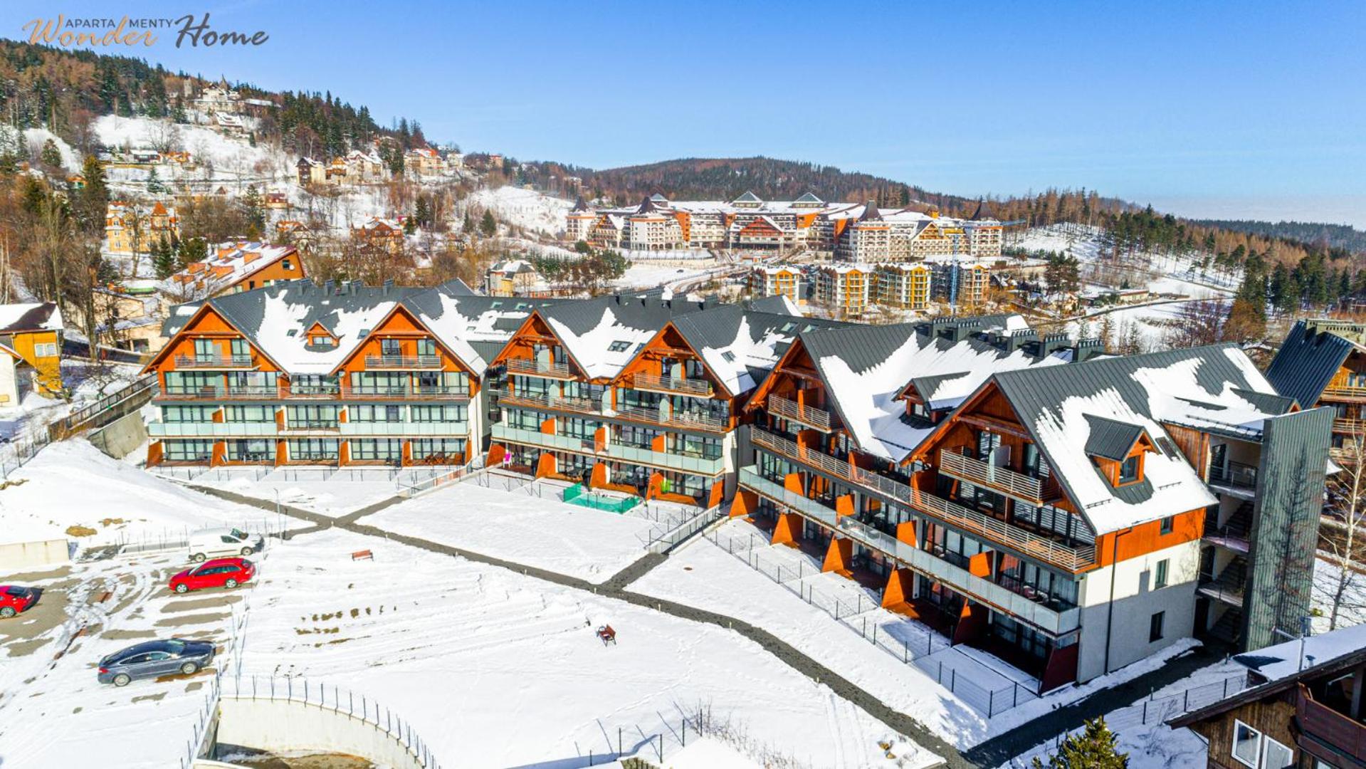 Wonder Home - Apartamenty blisko wyciągów Ski Arena, parku wodnego, restauracji, Kościółka Wang