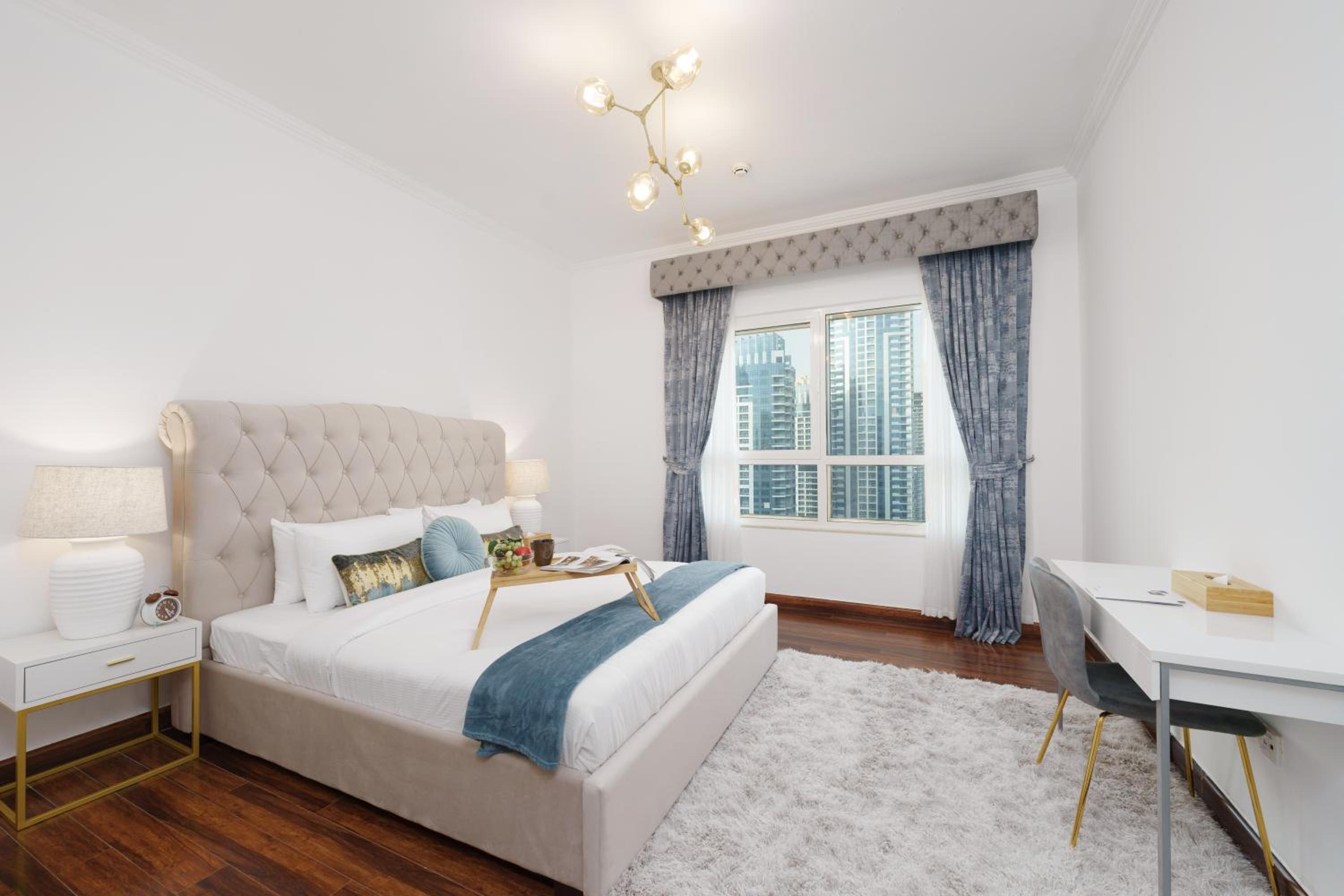 Maison Privee - Dreamy Apt with Jaw-Dropping Marina Views